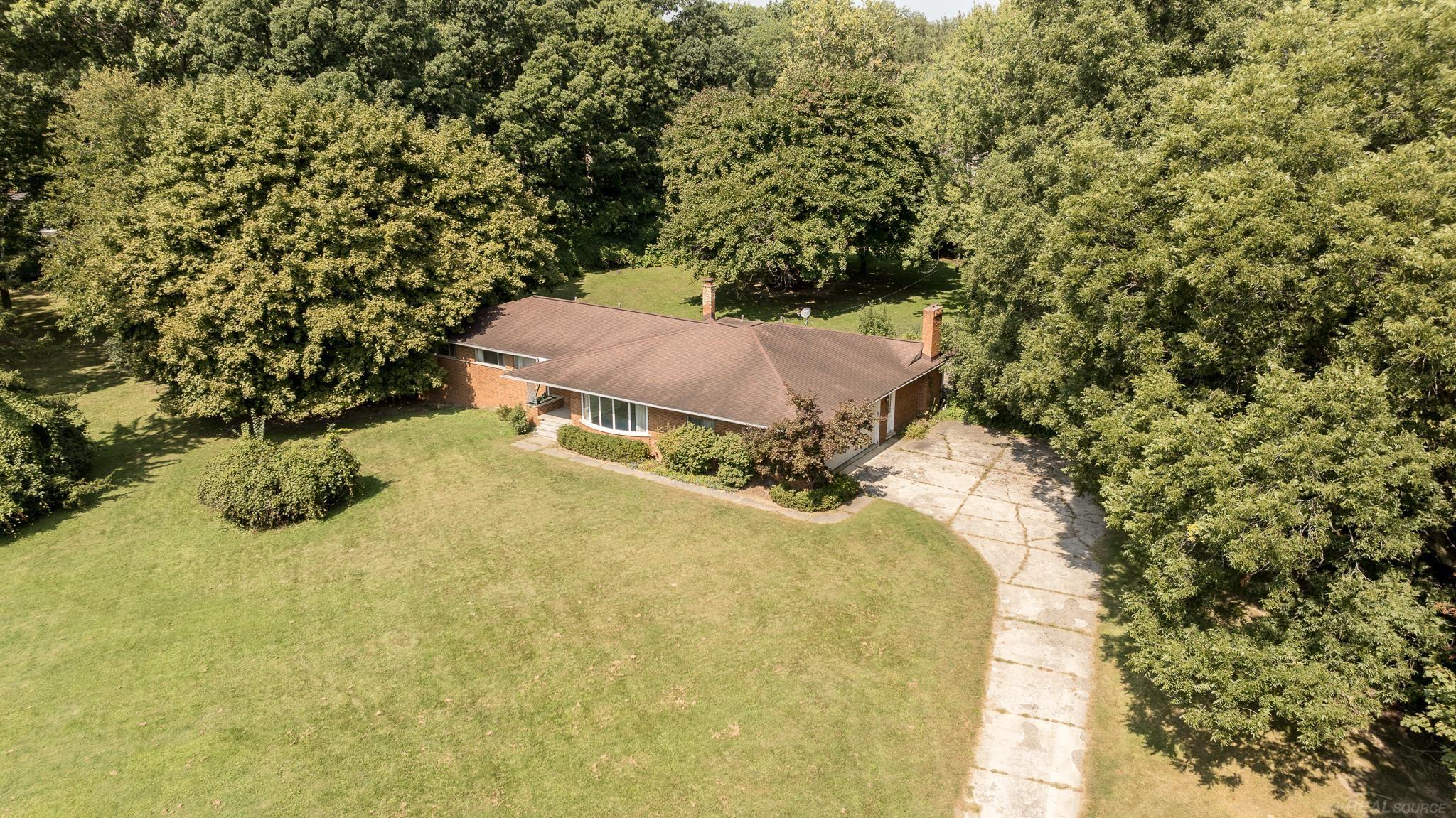 180 S Berkshire Drive