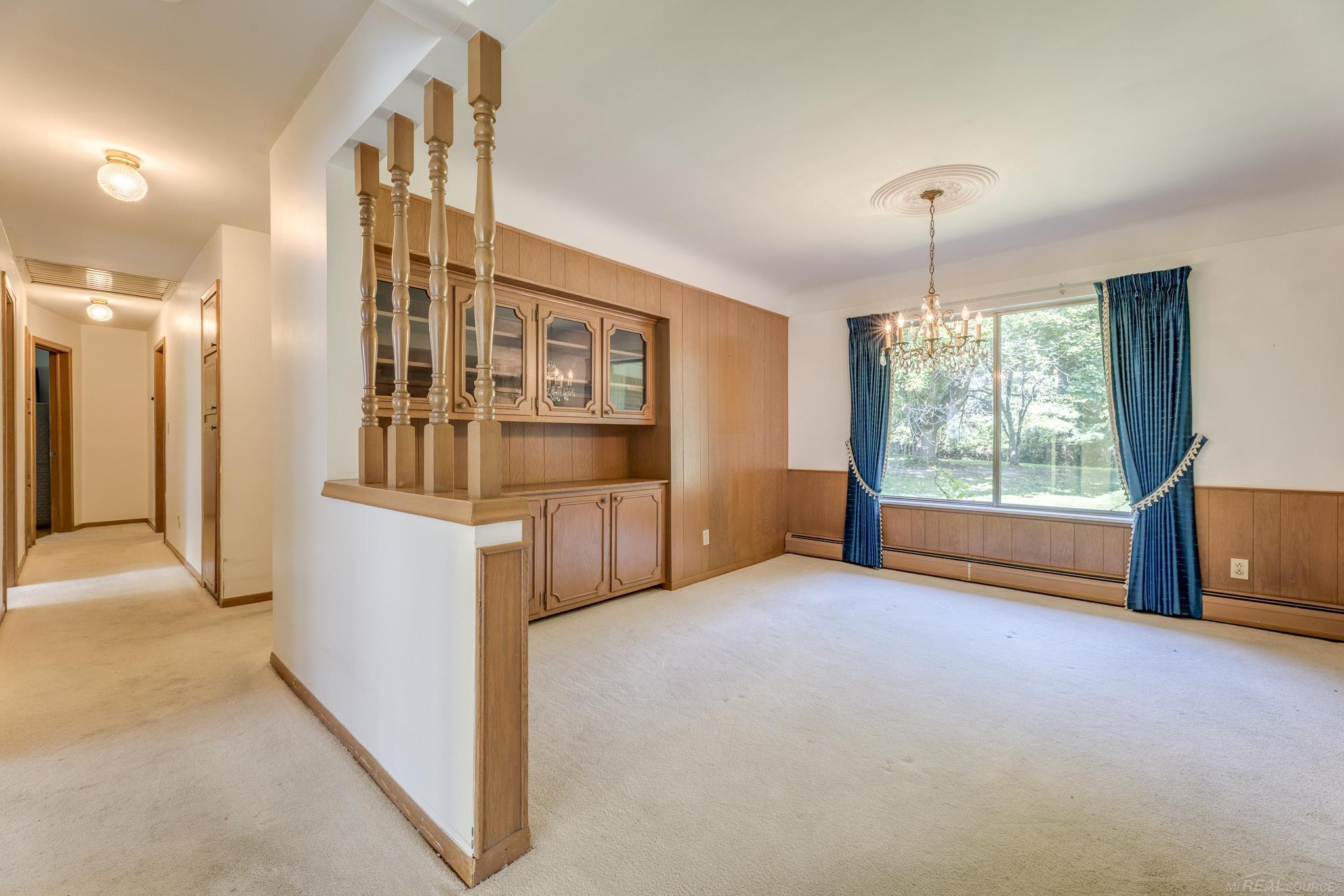 180 S Berkshire Drive
