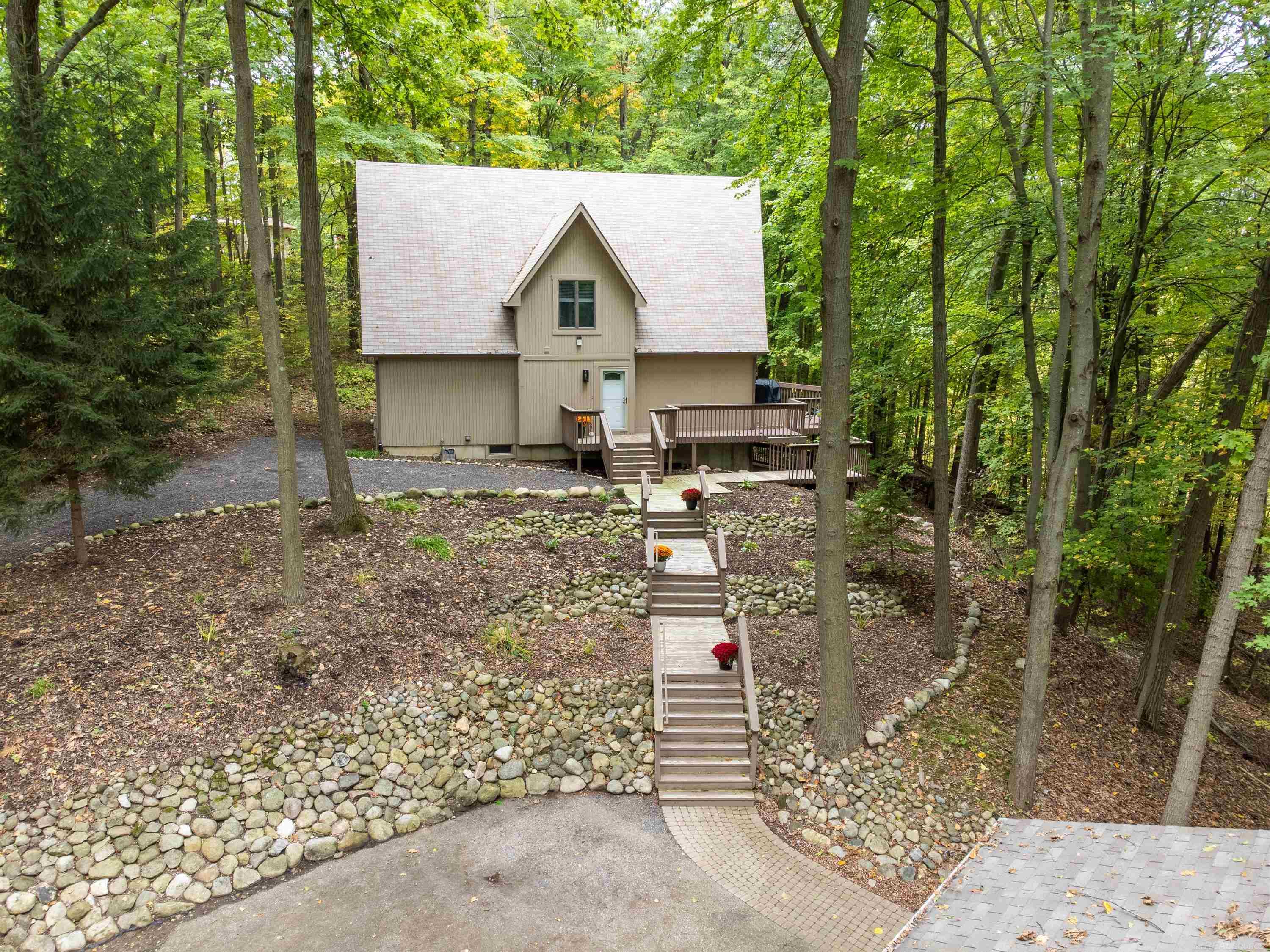 2960 S Ortonville Road