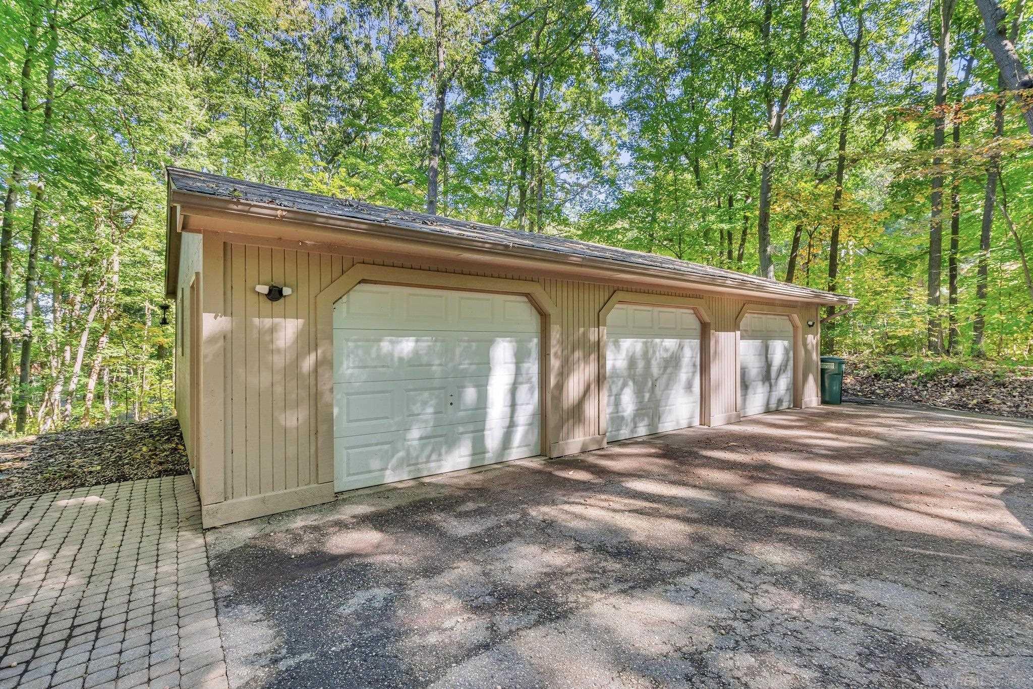 2960 S Ortonville Road