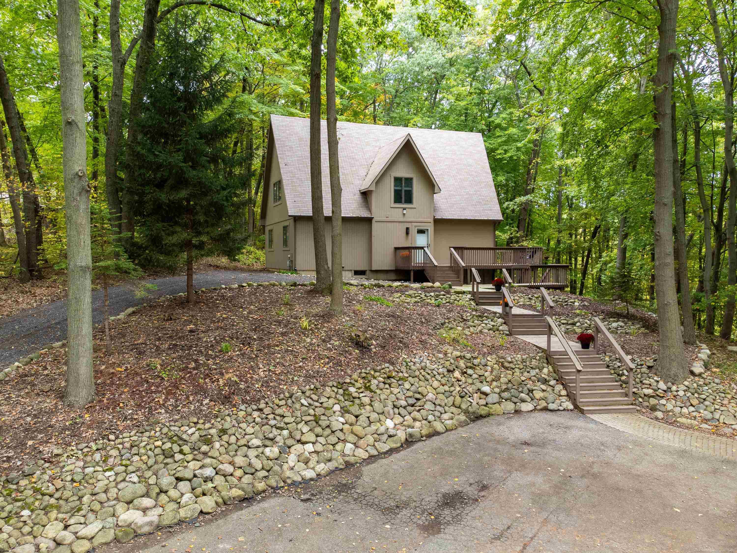 2960 S Ortonville Road