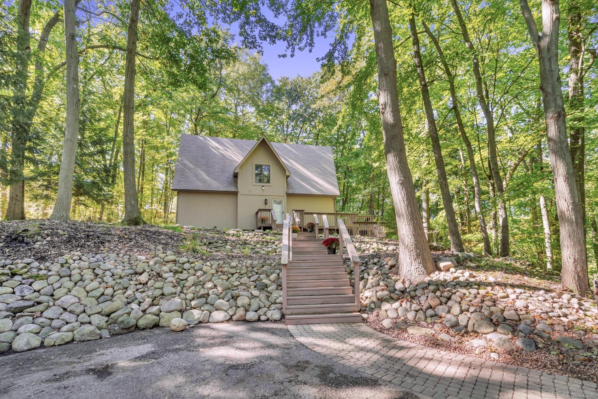 2960 S Ortonville Road