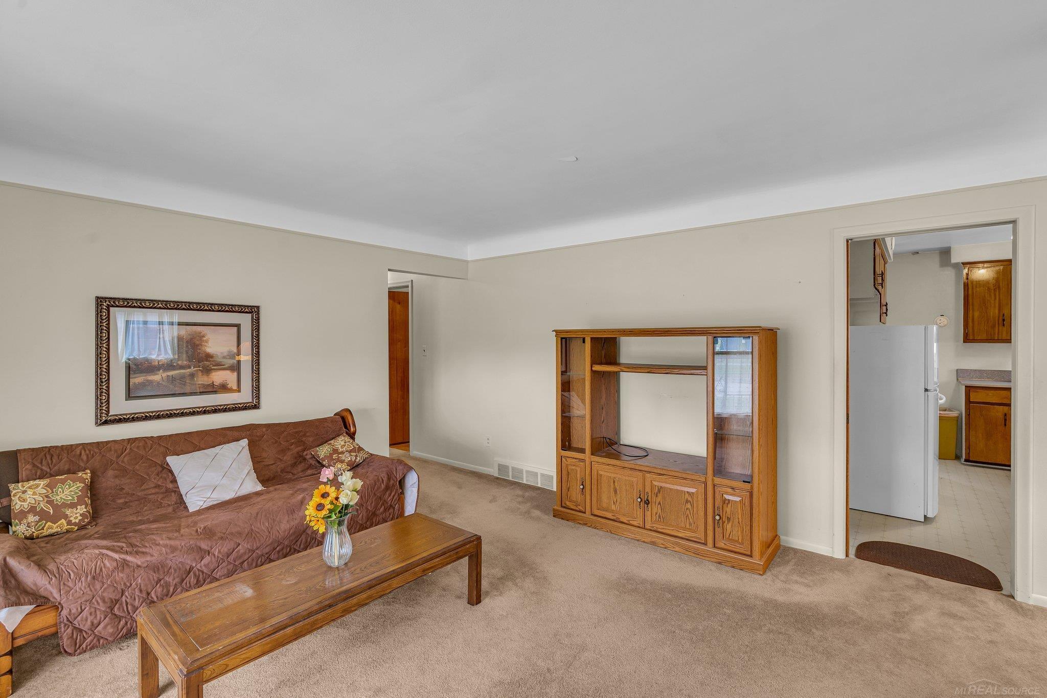 1418 W 13 Mile Road