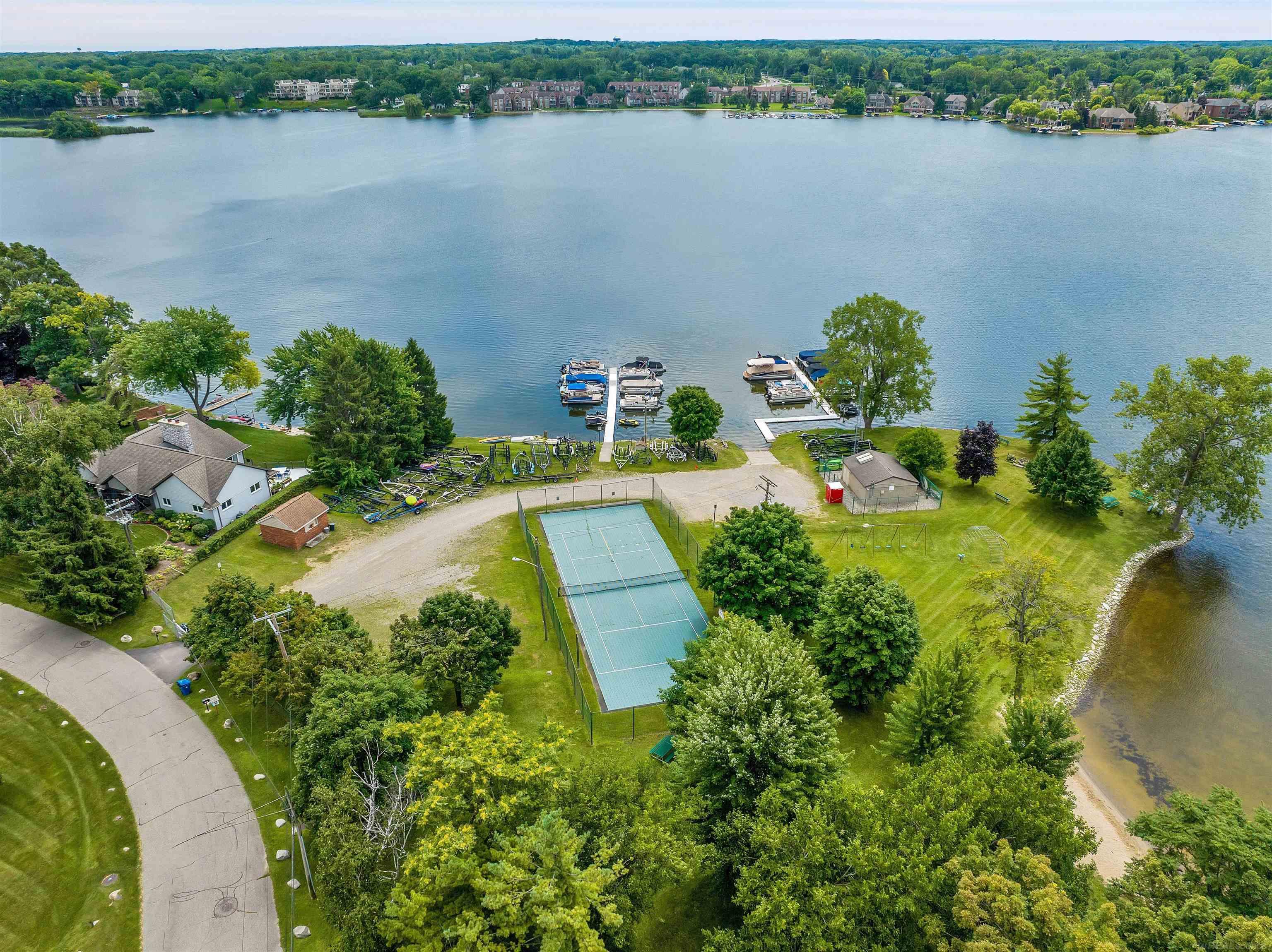 2947 Shawnee Lane