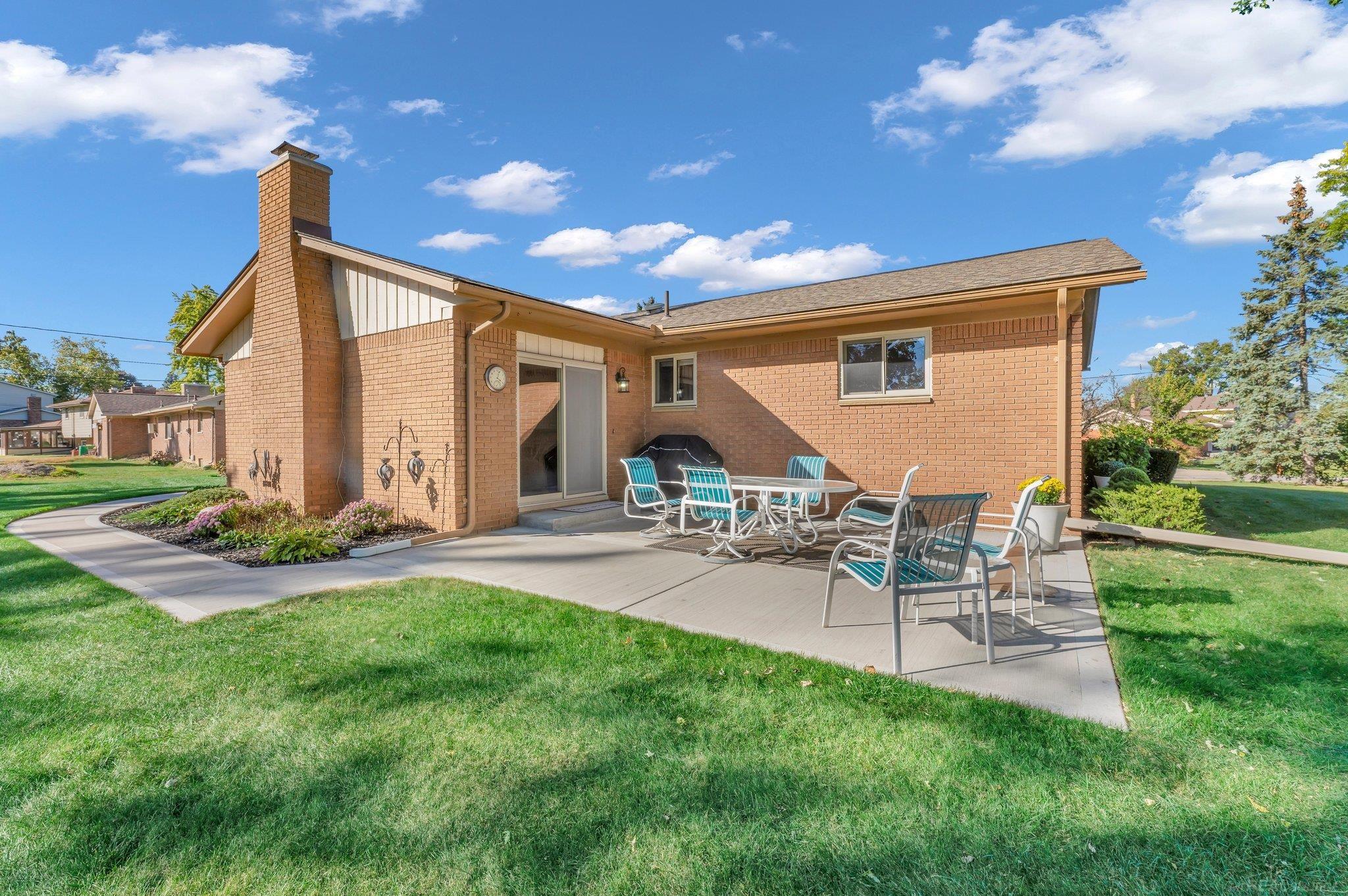 2947 Shawnee Lane