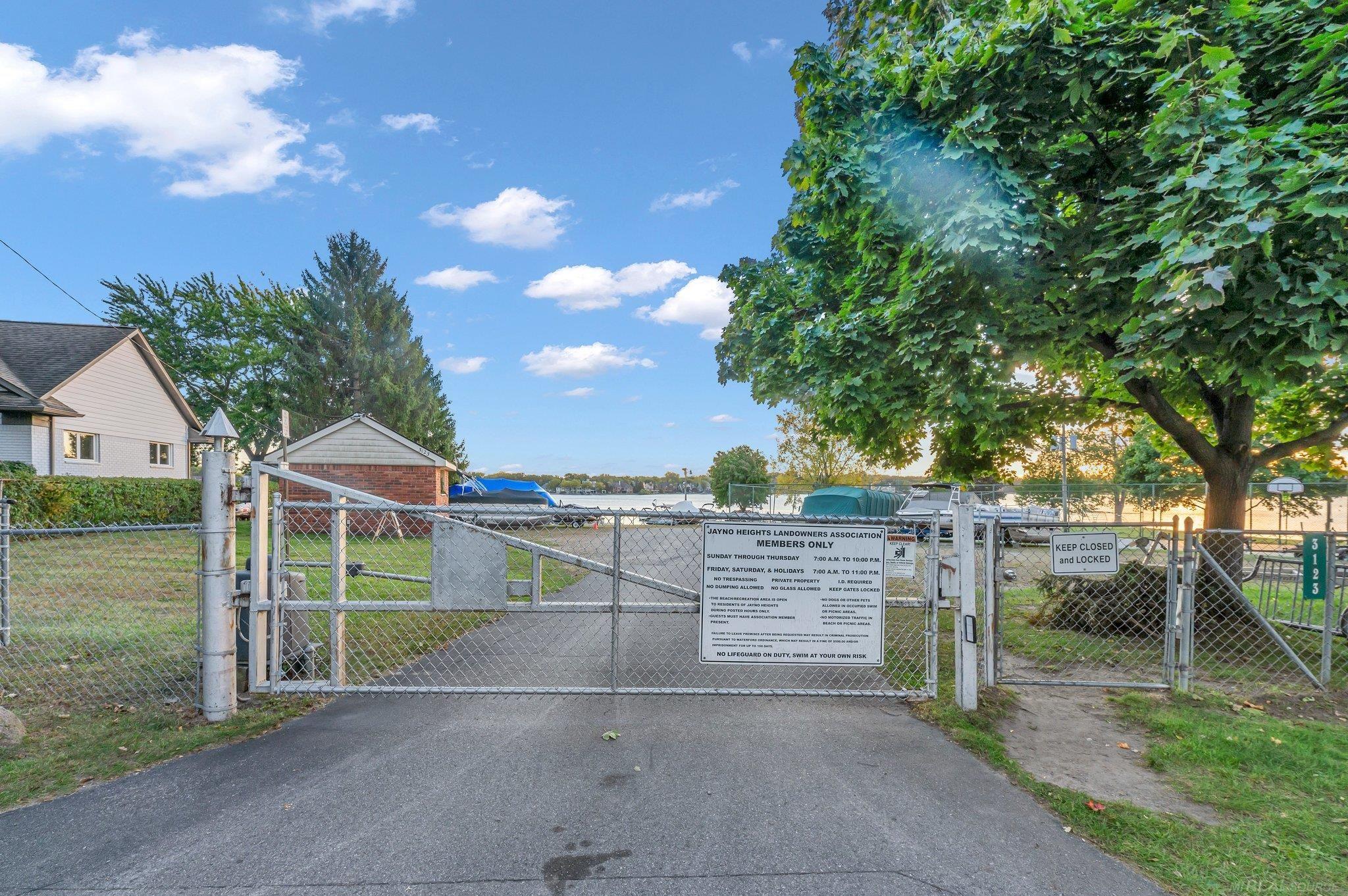 2947 Shawnee Lane