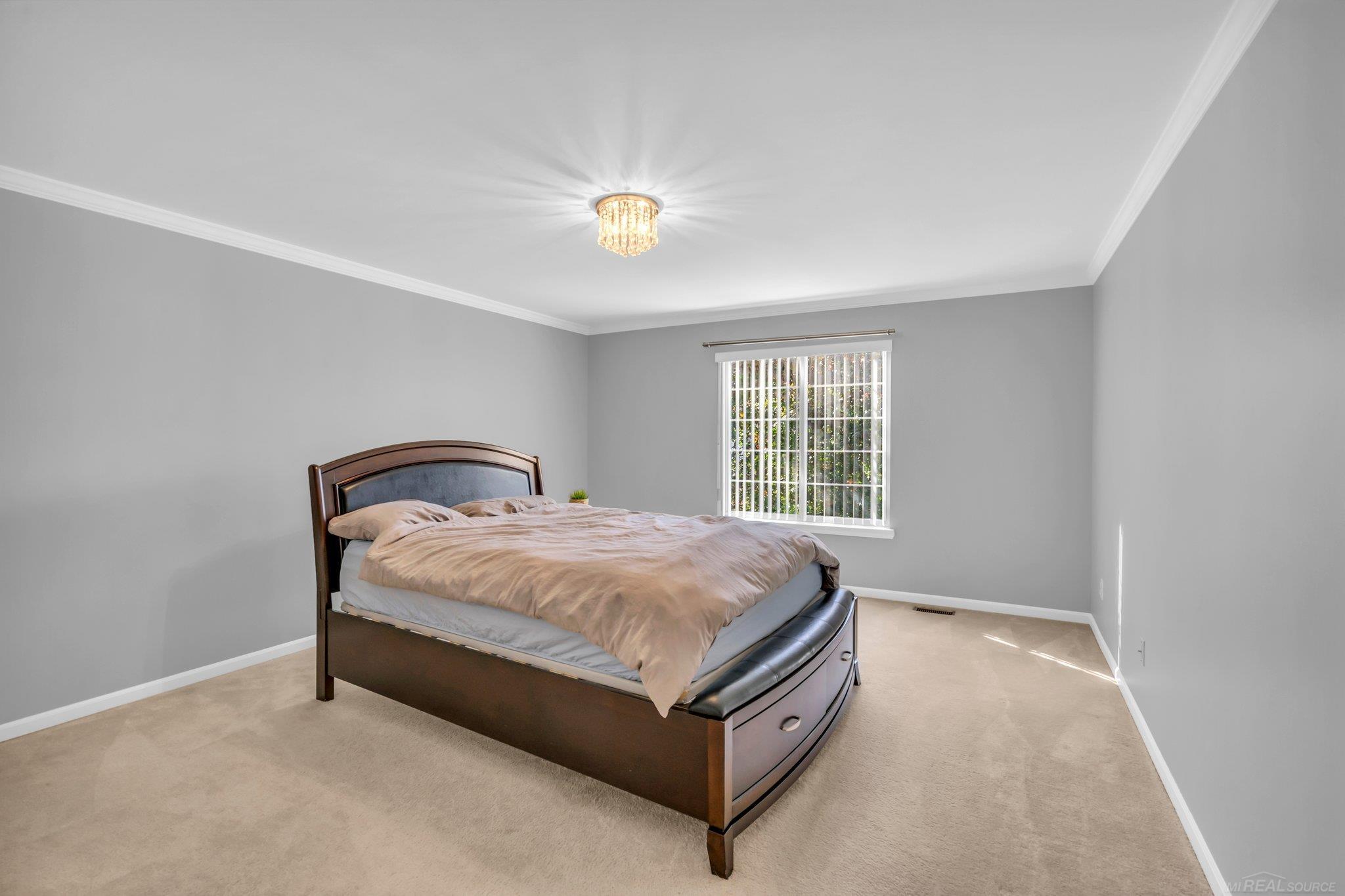 45522 Hidden View Court