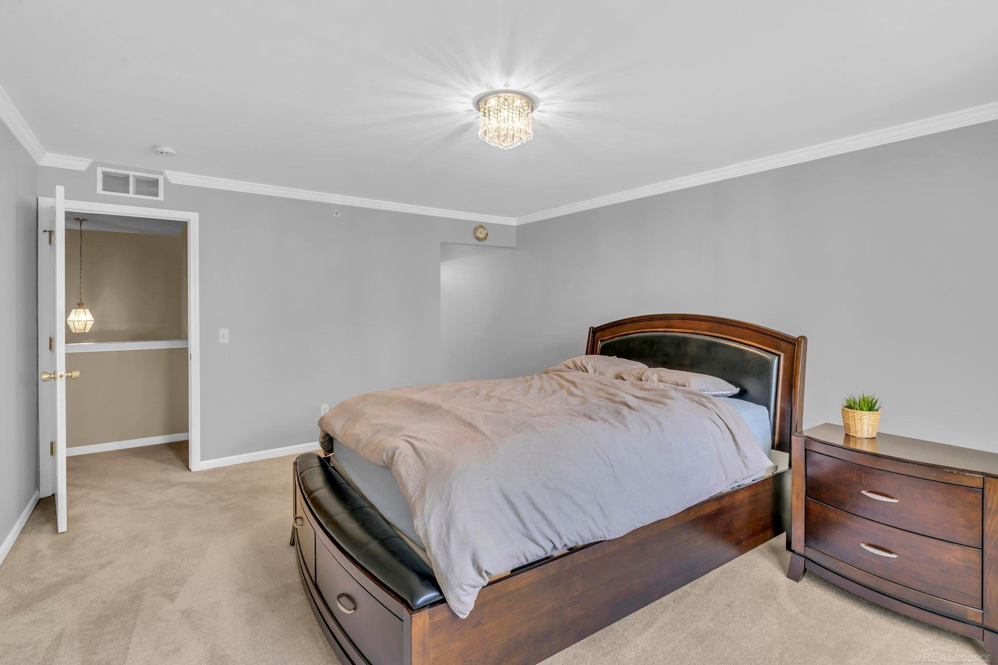 45522 Hidden View Court