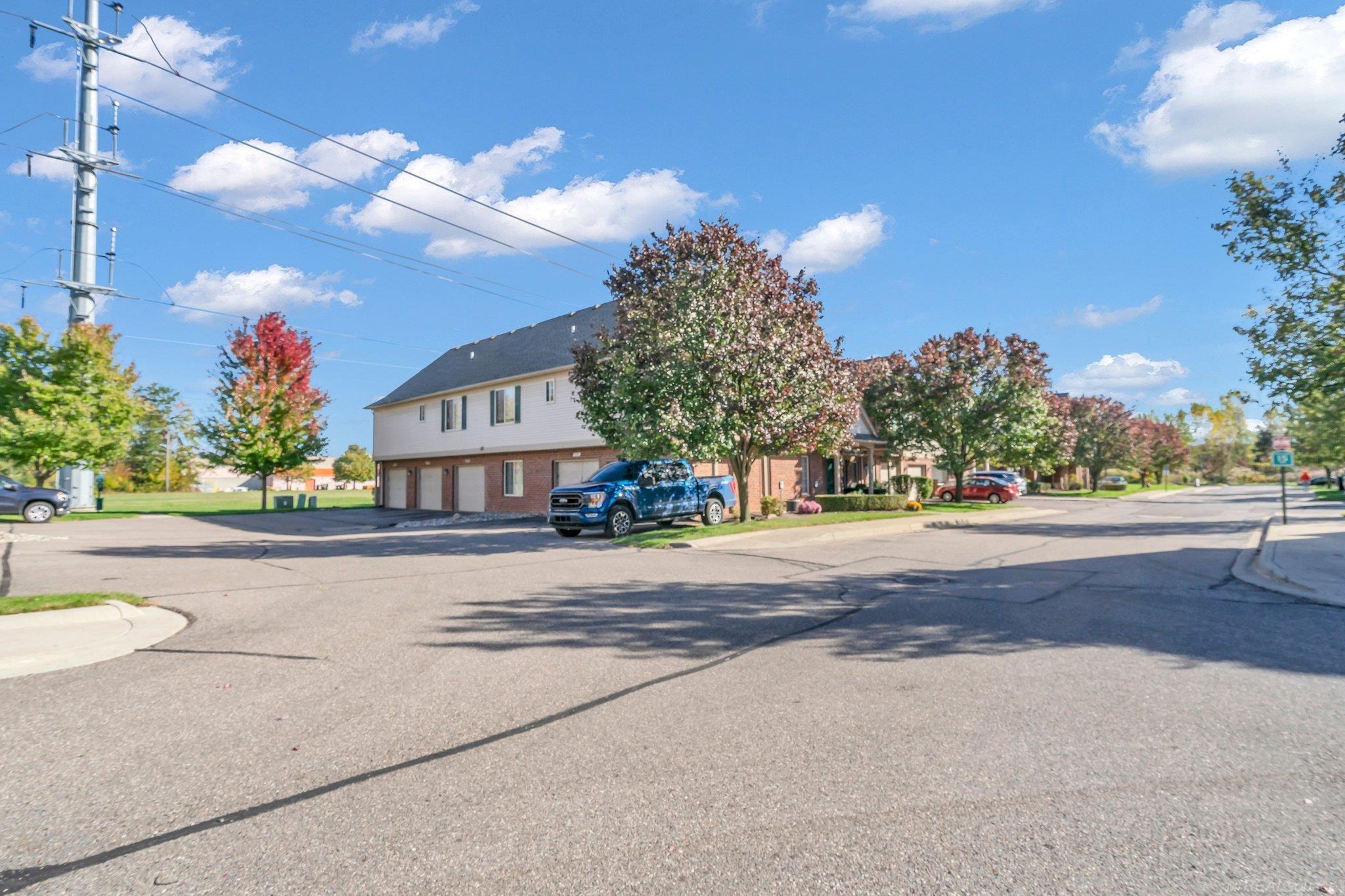 45522 Hidden View Court