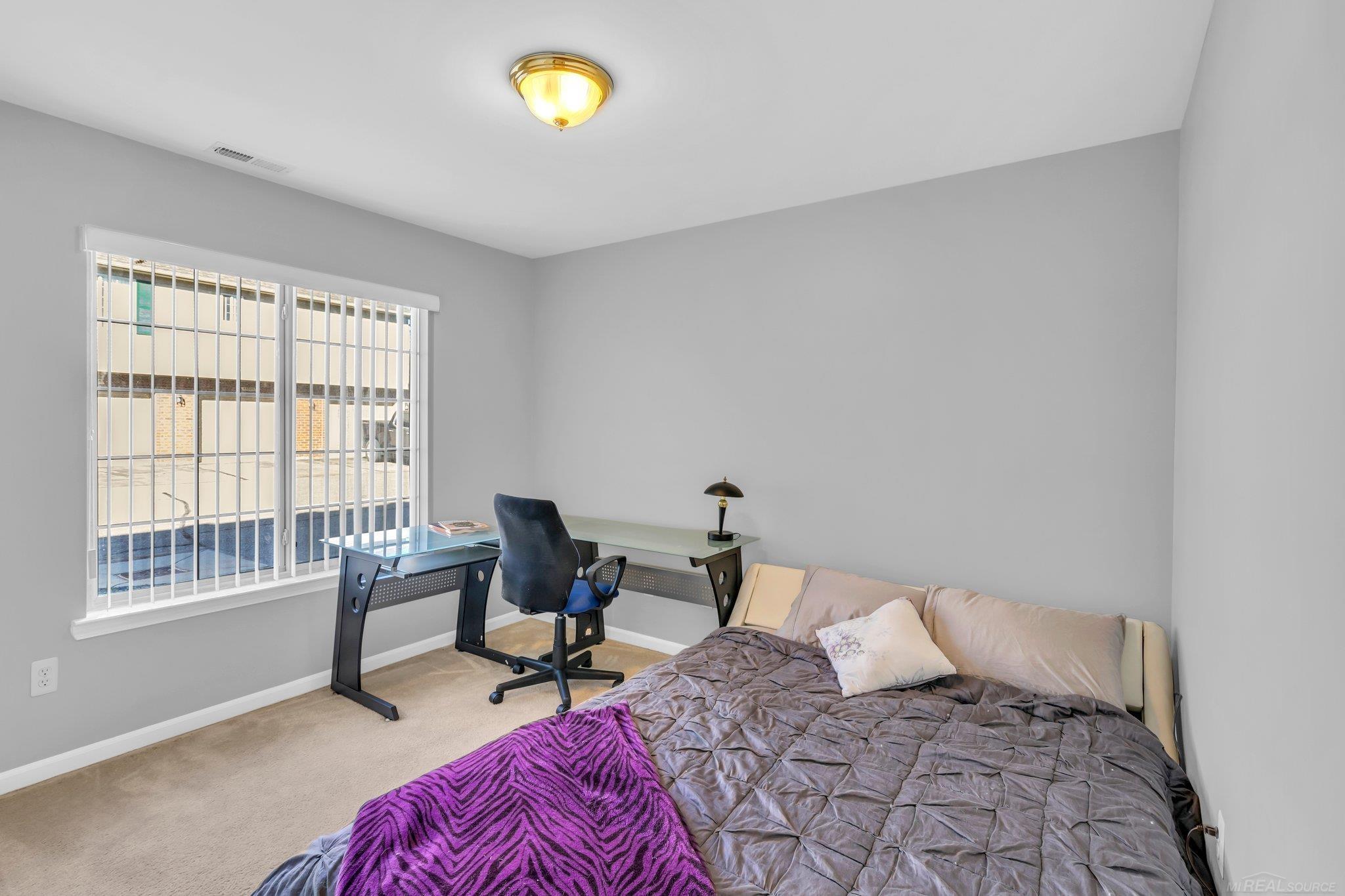 45522 Hidden View Court