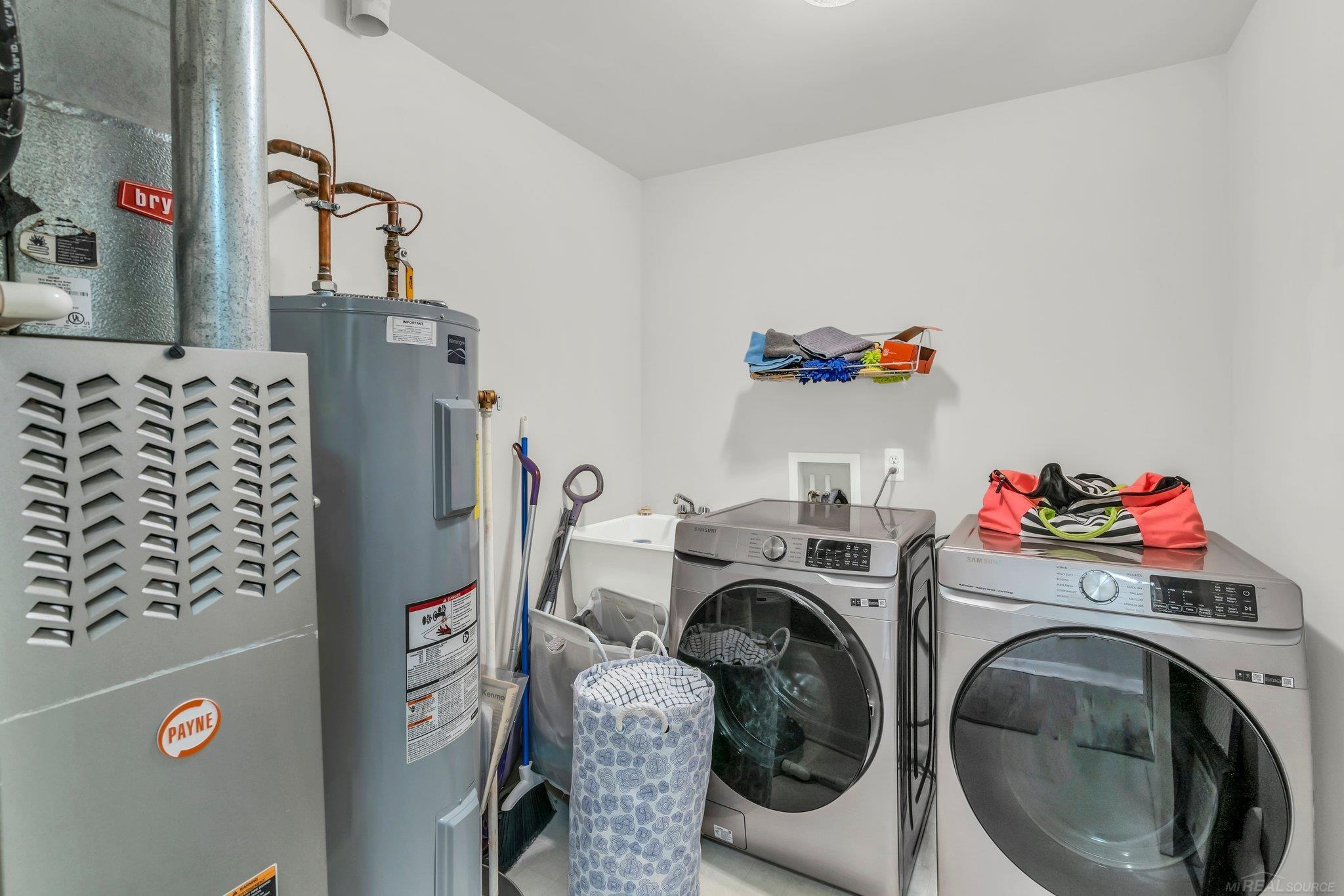 45522 Hidden View Court