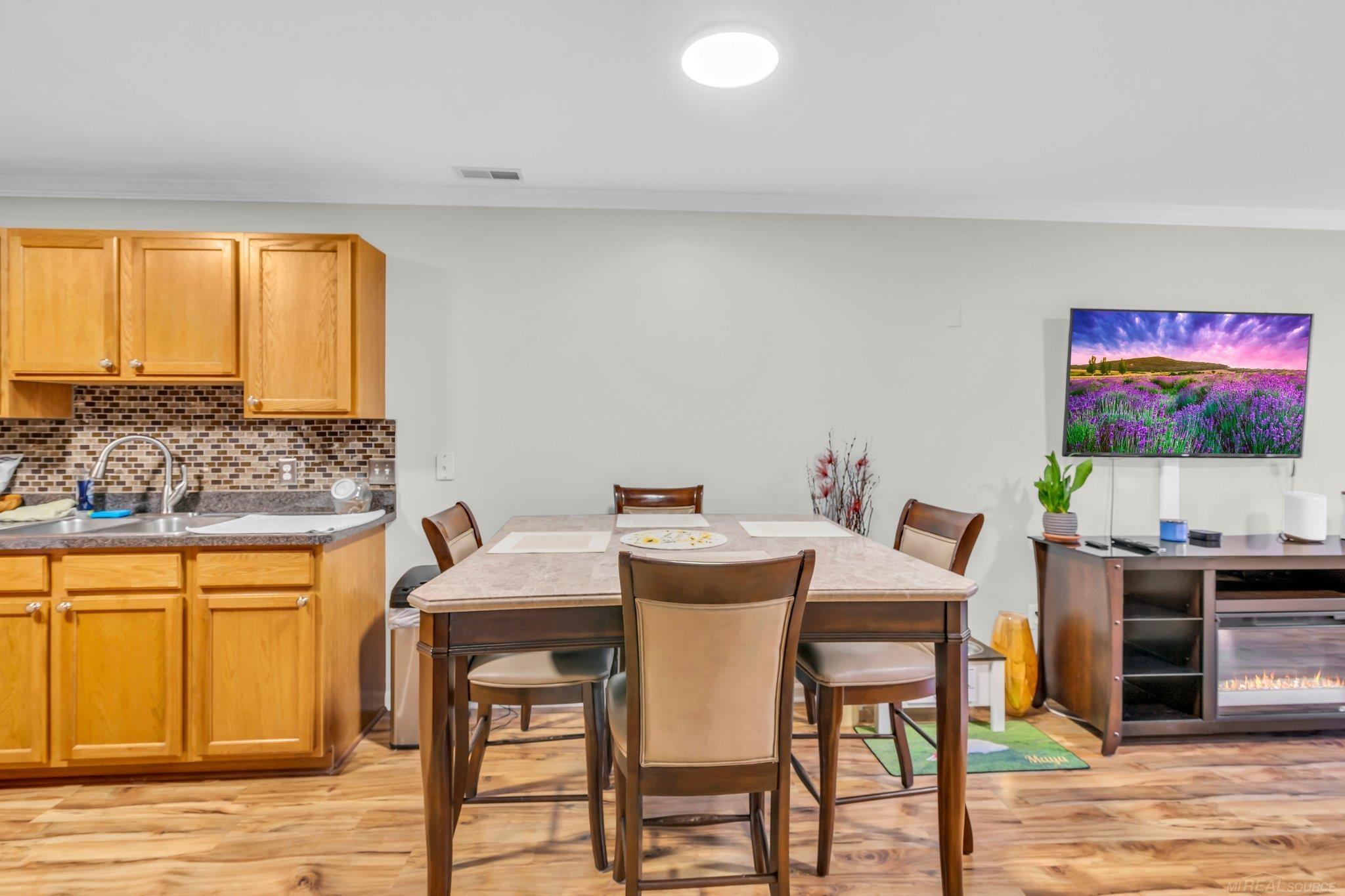 45522 Hidden View Court