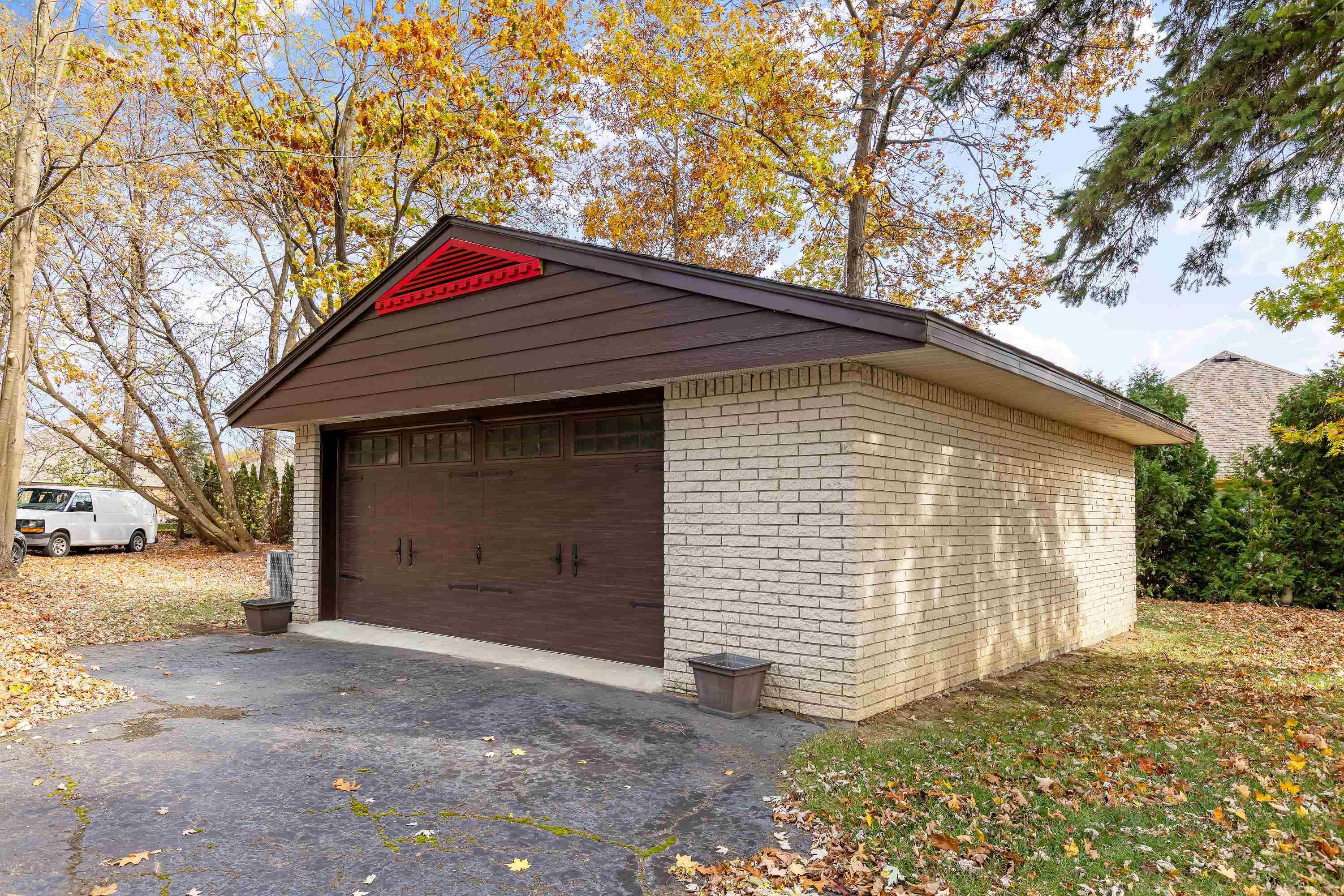 6111 West Road