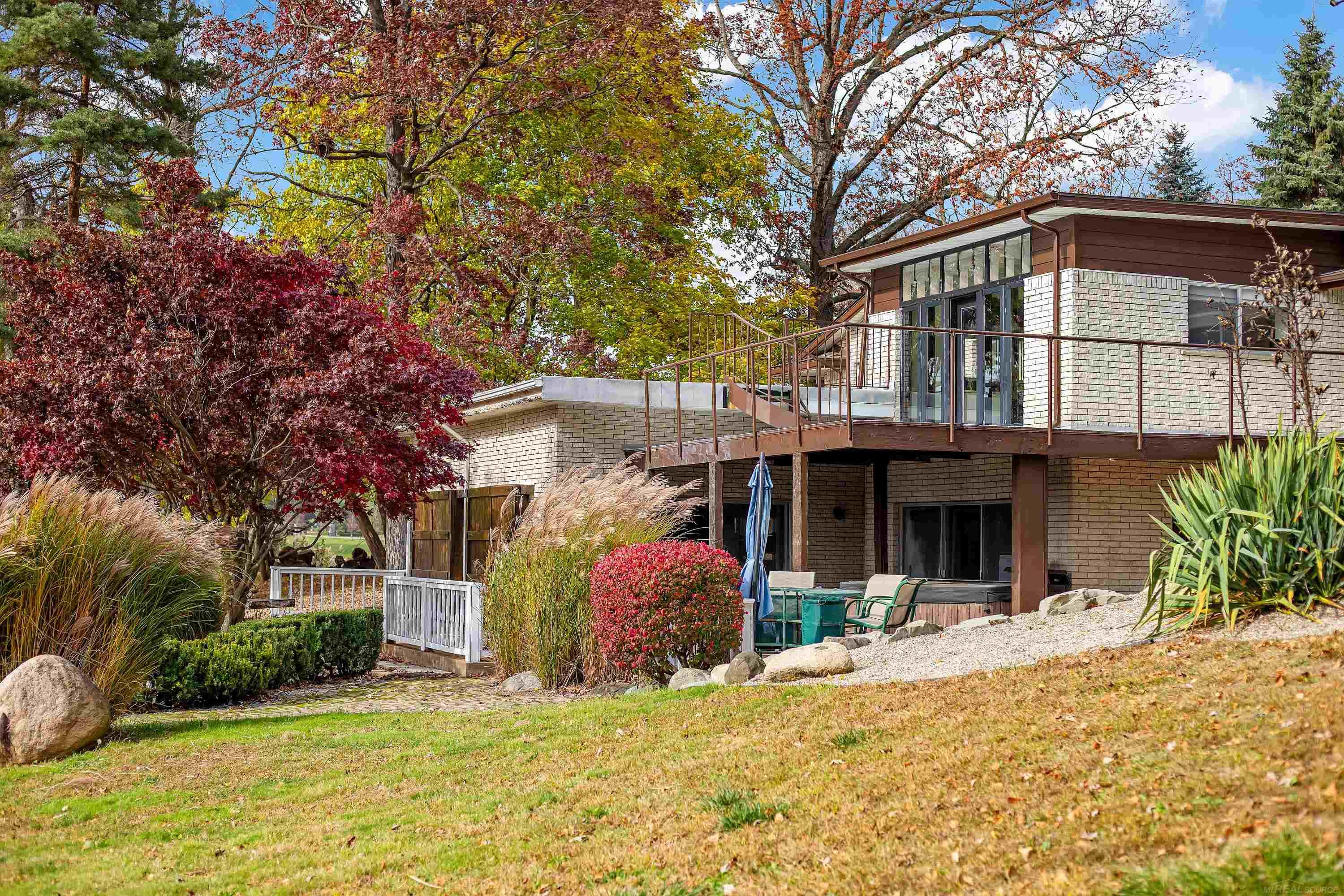 6111 West Road