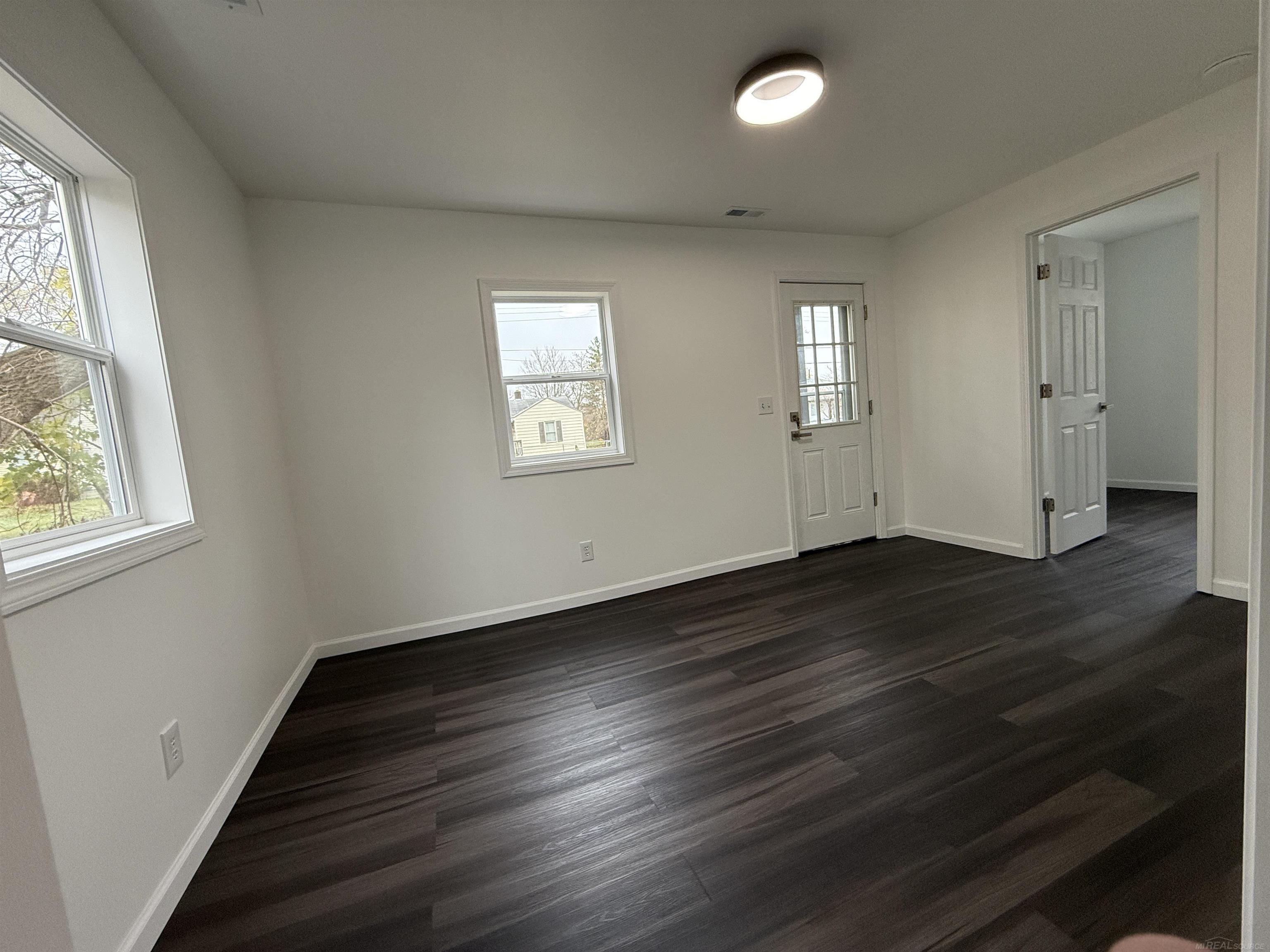 1453 James Street