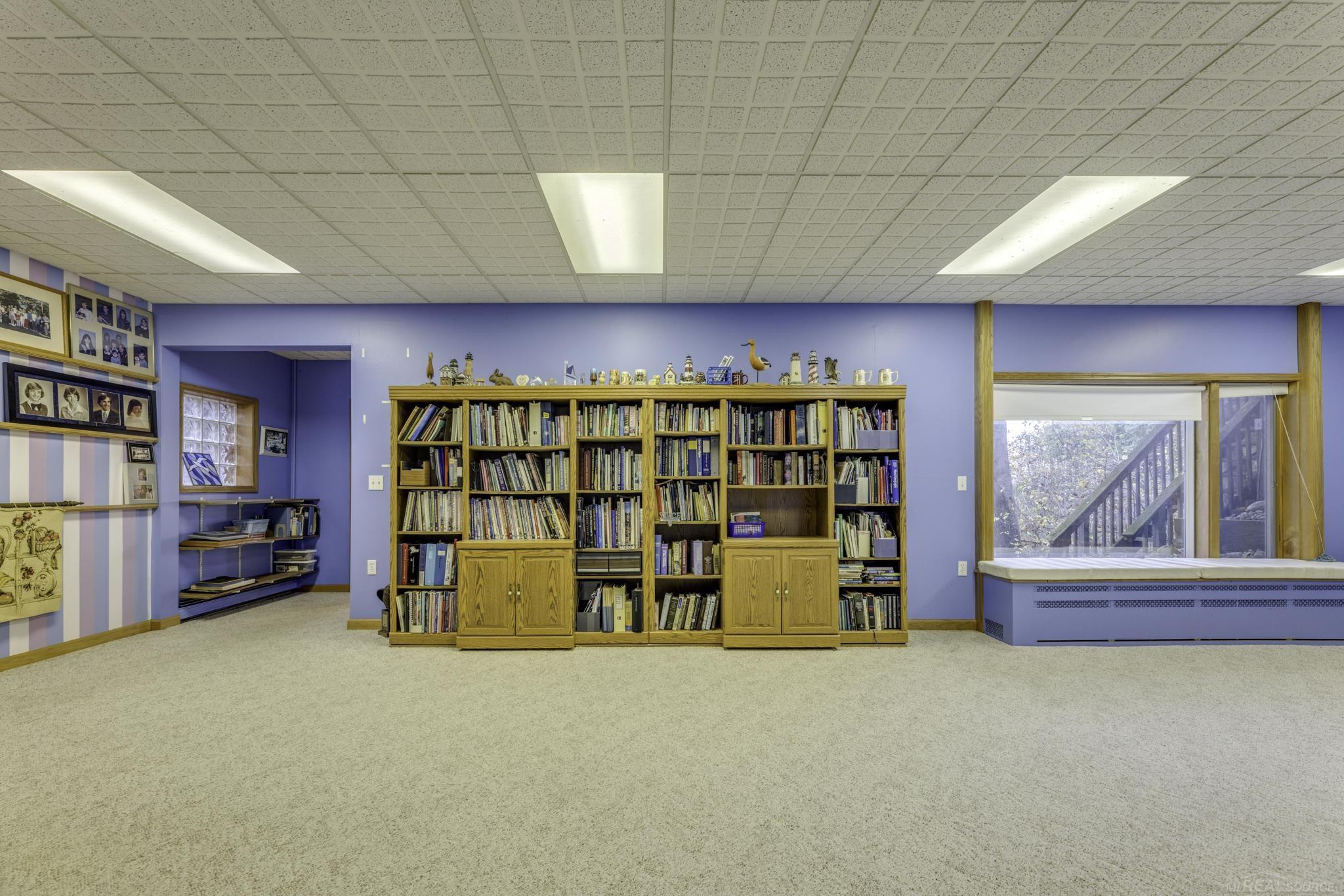 1893 S Lakeshore Road