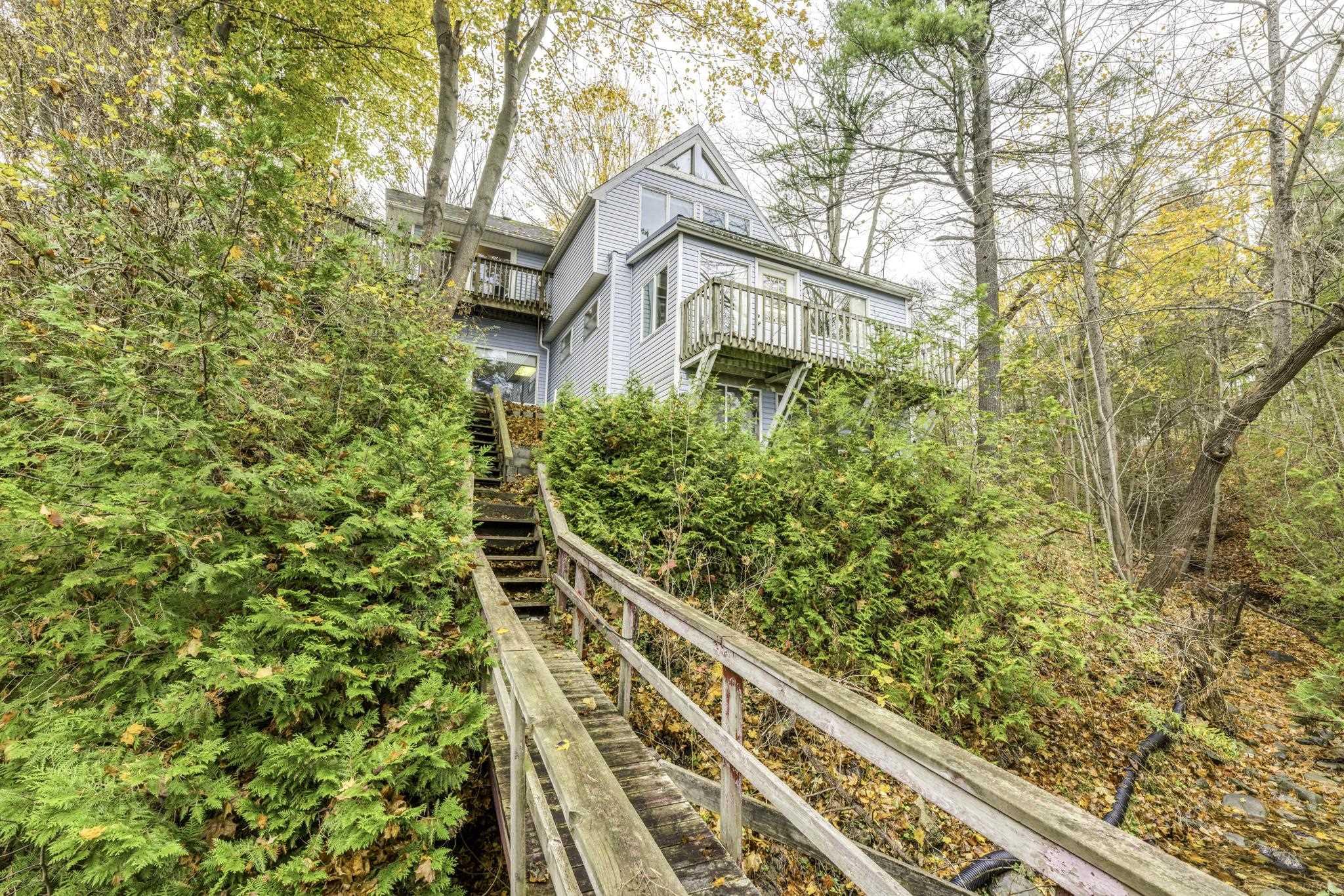 1893 S Lakeshore Road