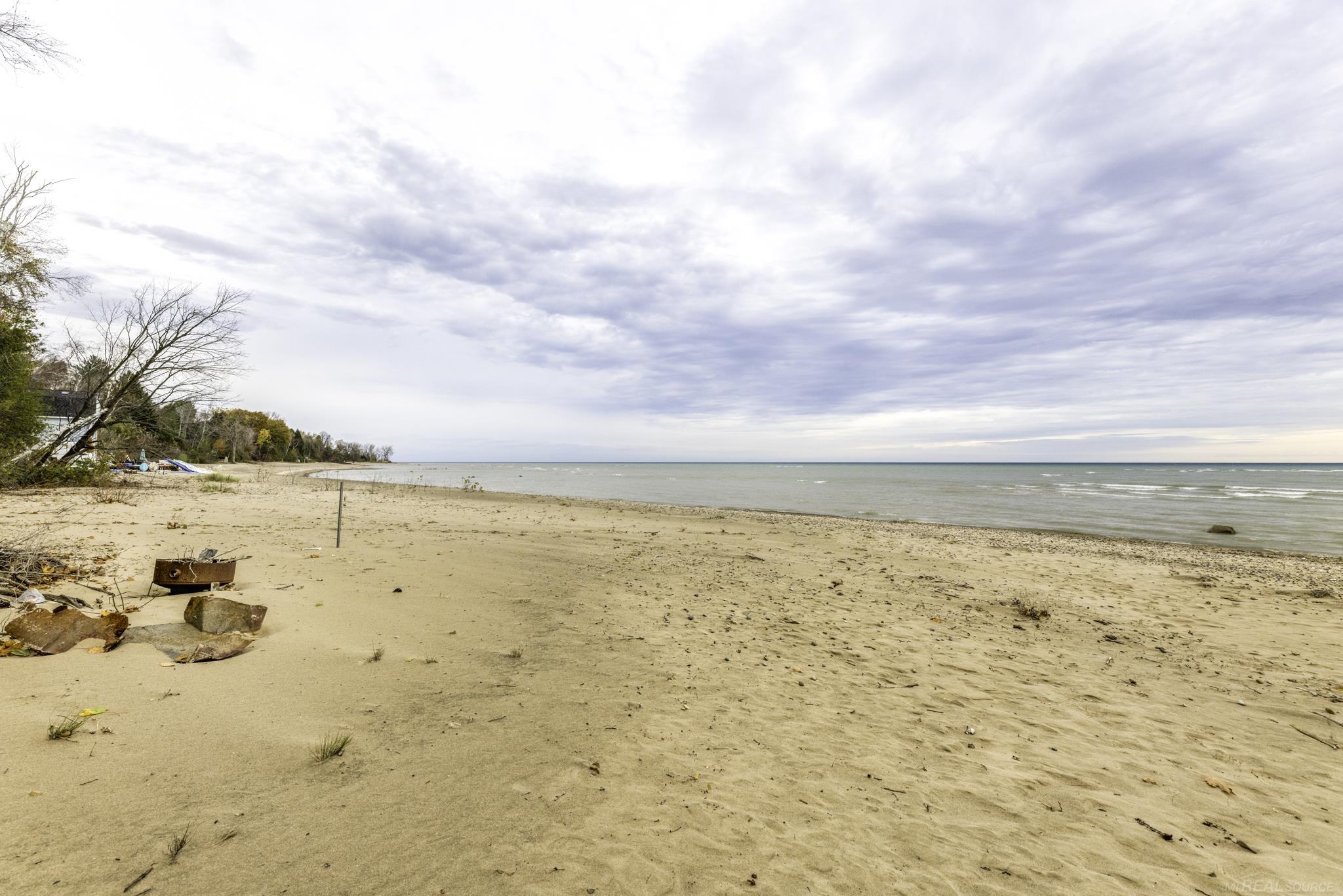 1893 S Lakeshore Road