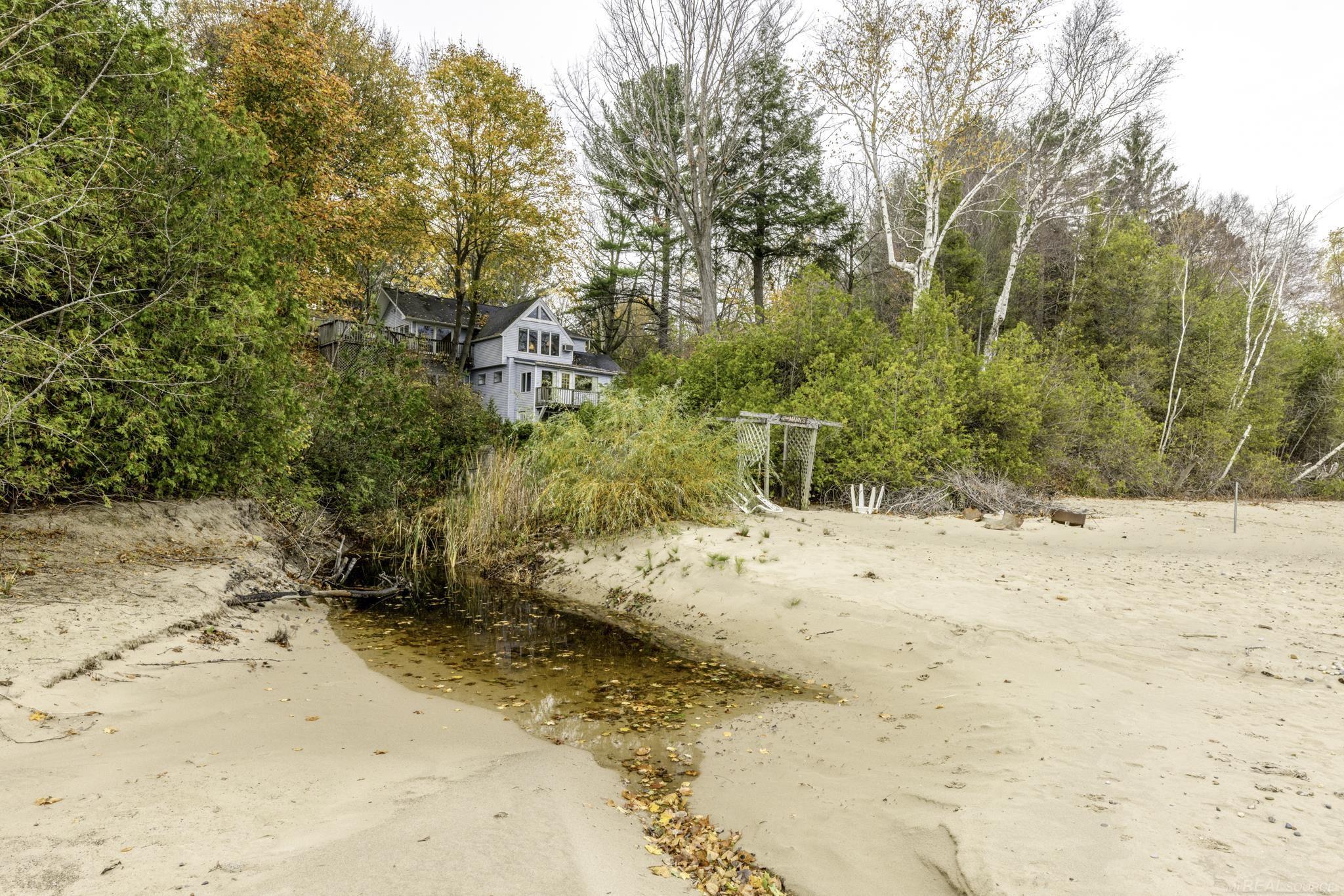 1893 S Lakeshore Road