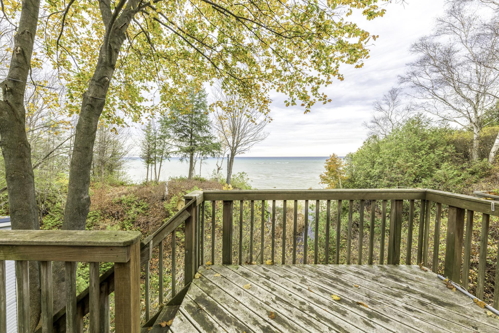 1893 S Lakeshore Road