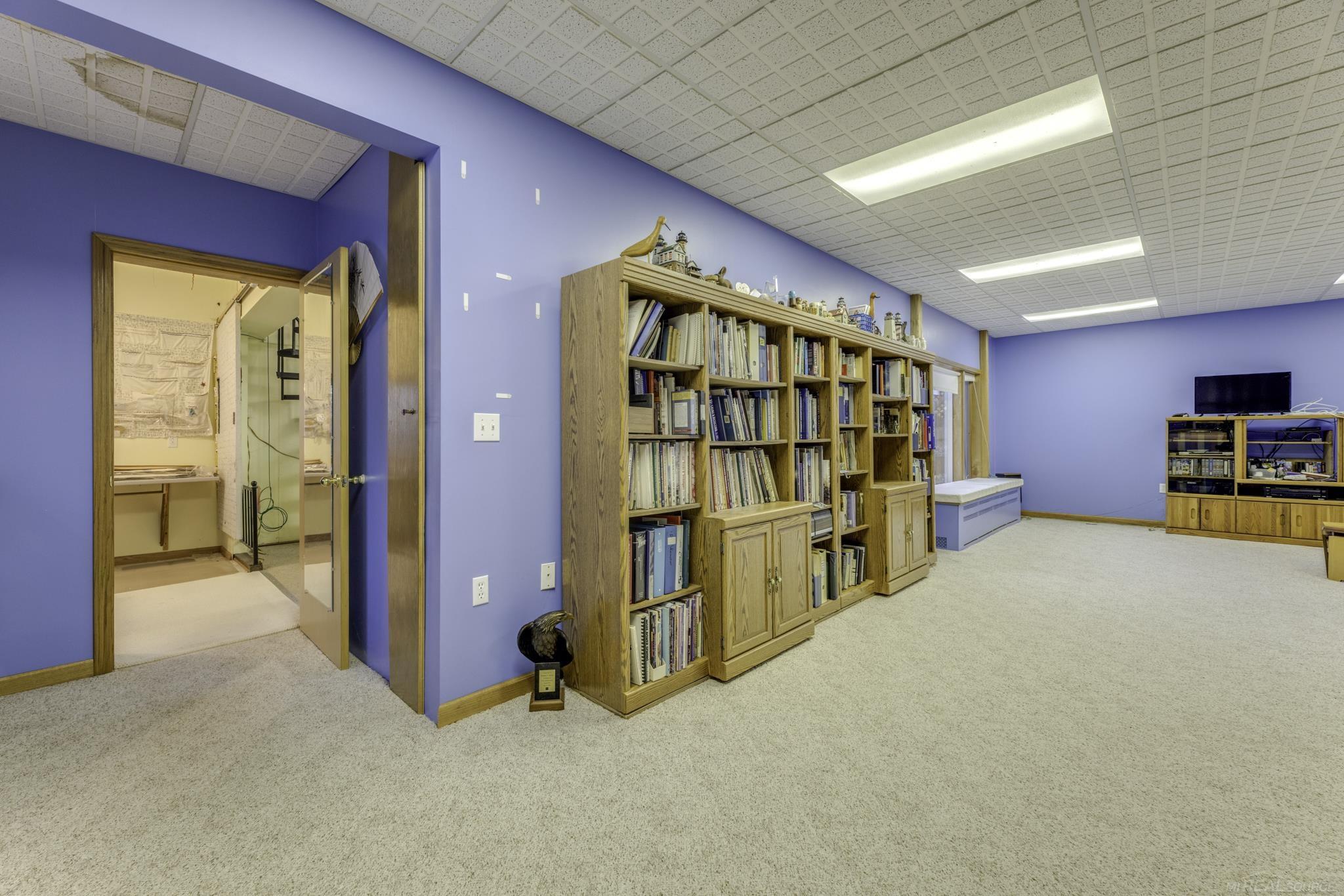 1893 S Lakeshore Road