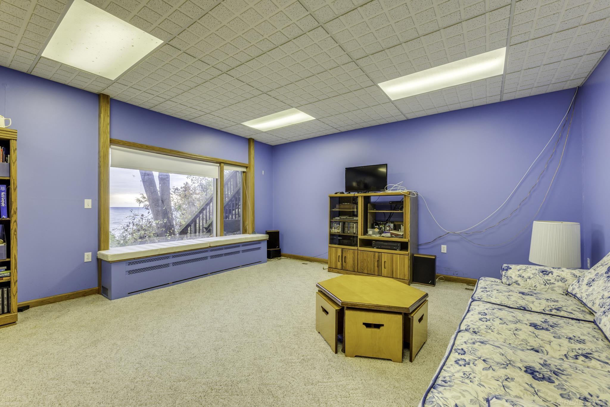 1893 S Lakeshore Road