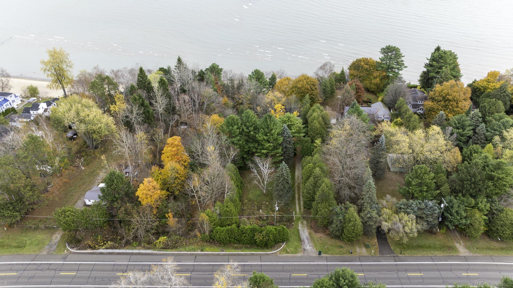 1893 S Lakeshore Road