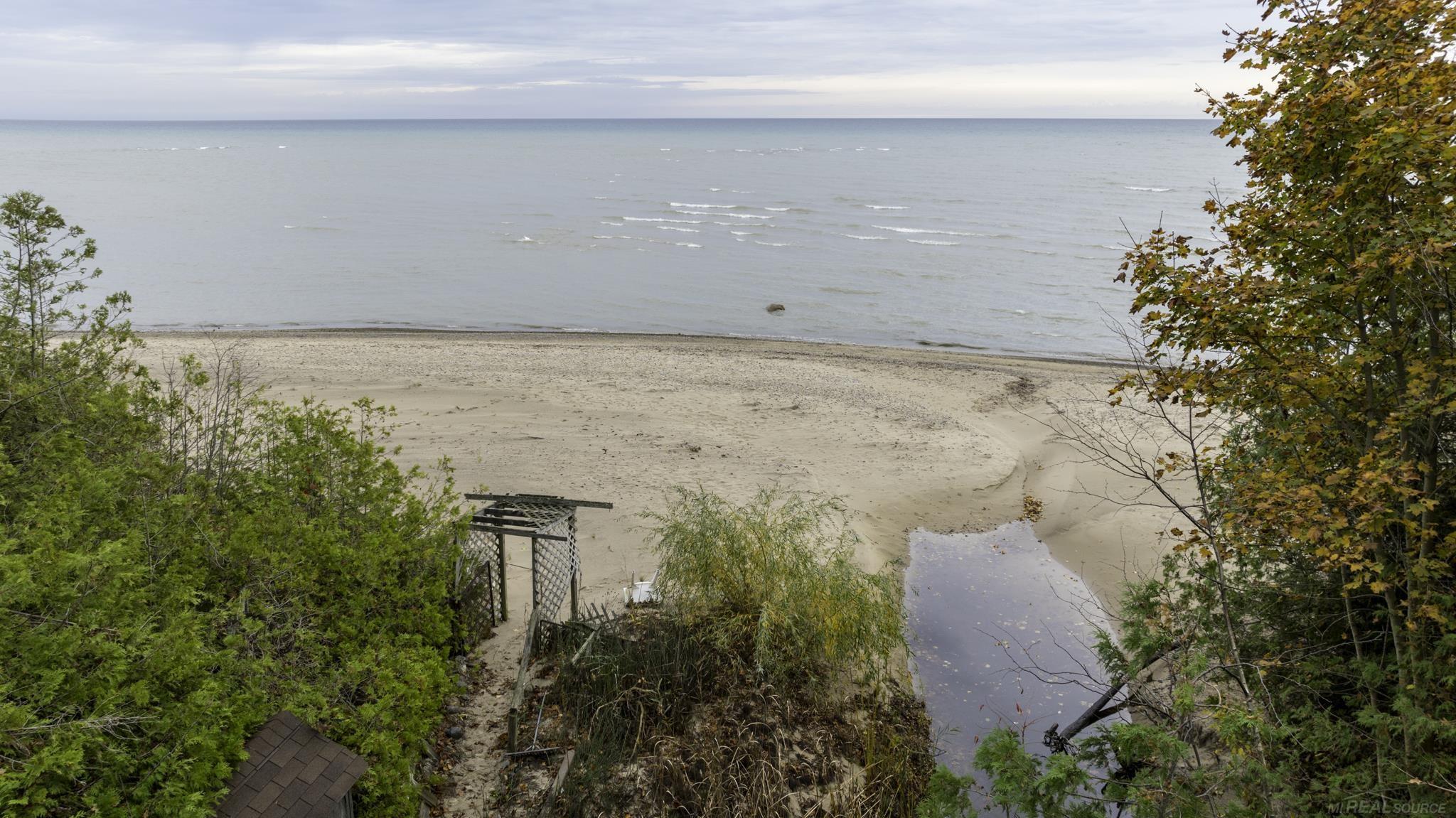 1893 S Lakeshore Road