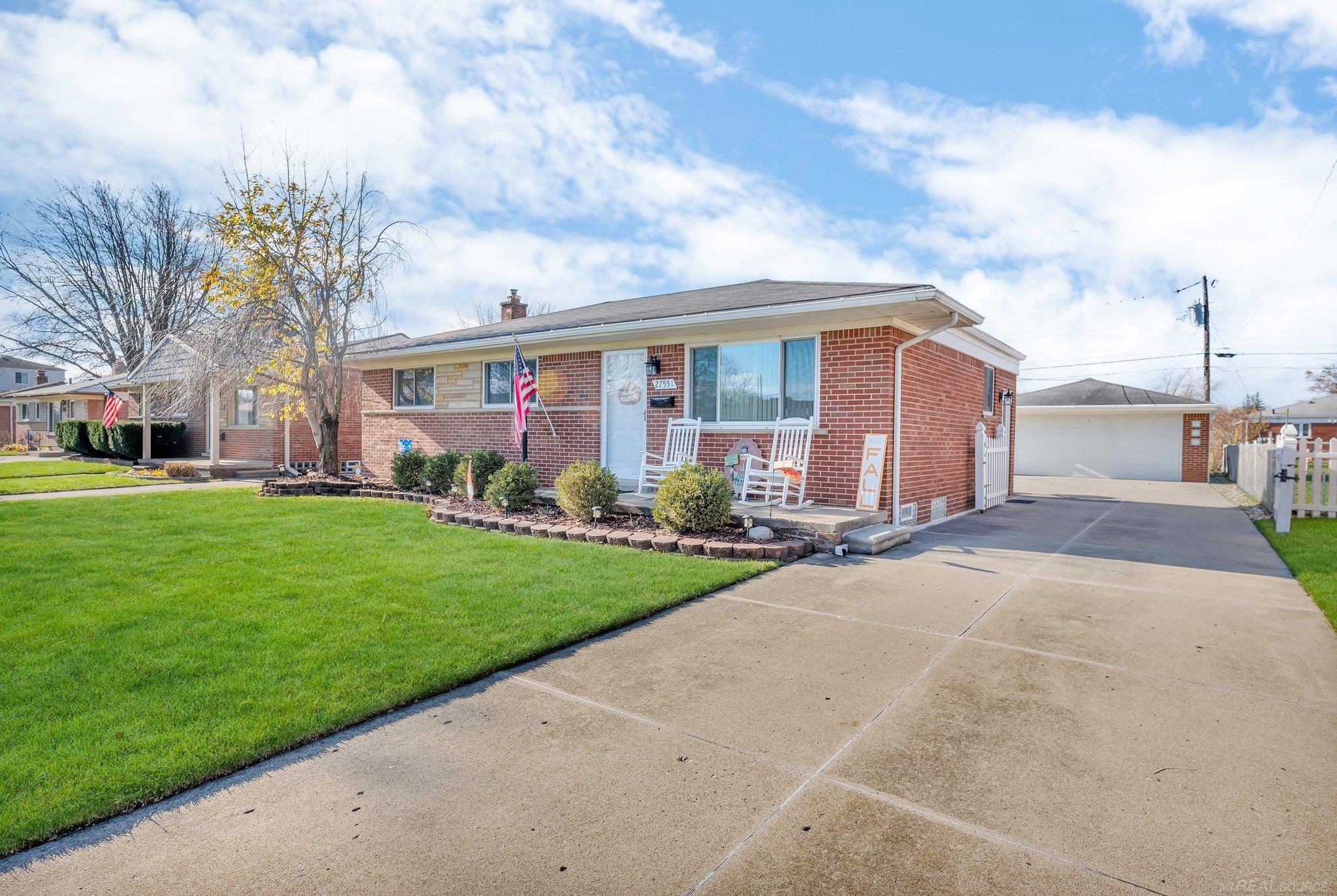 27551 Strathmoor Drive