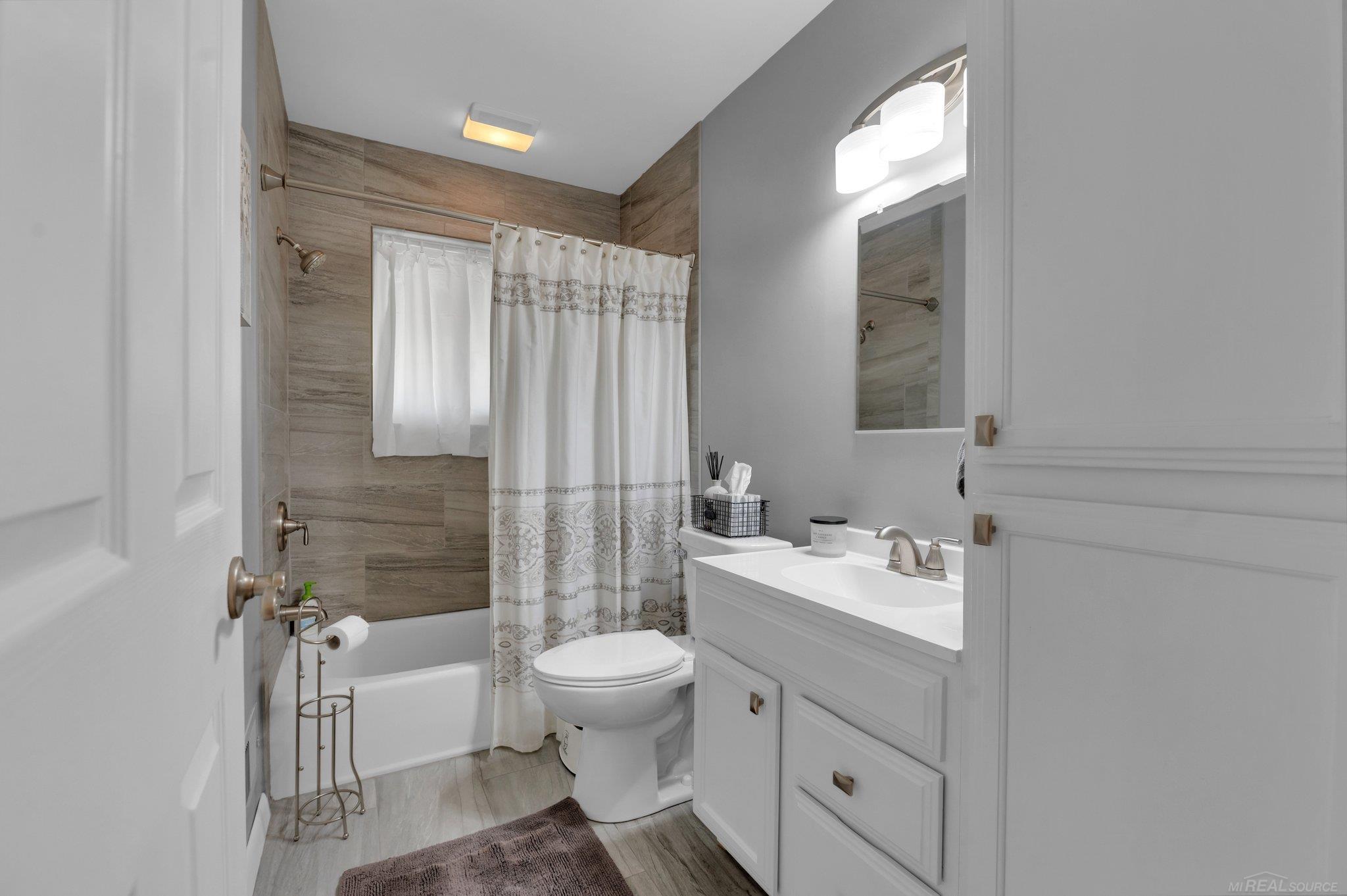 27551 Strathmoor Drive