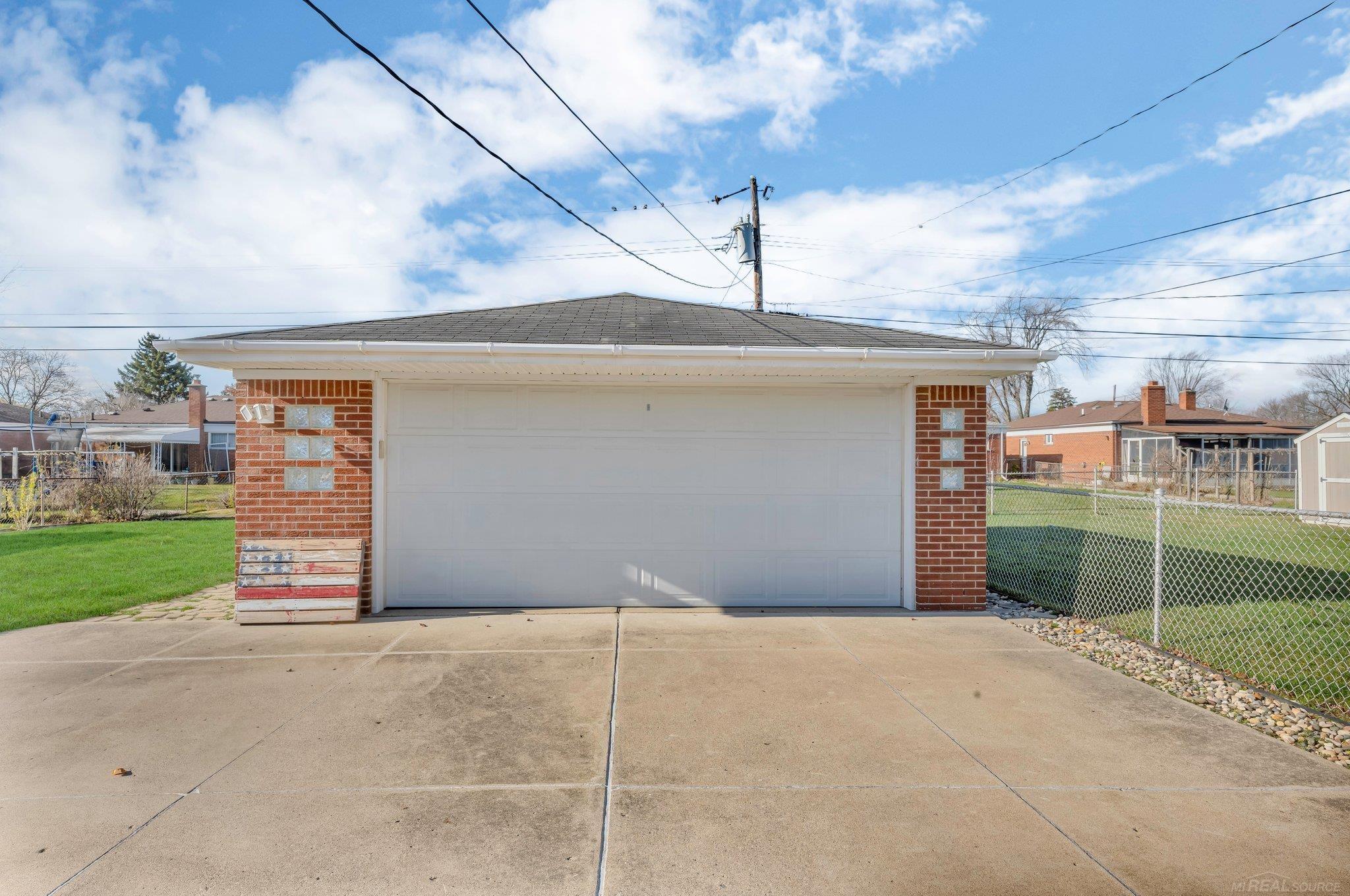 27551 Strathmoor Drive