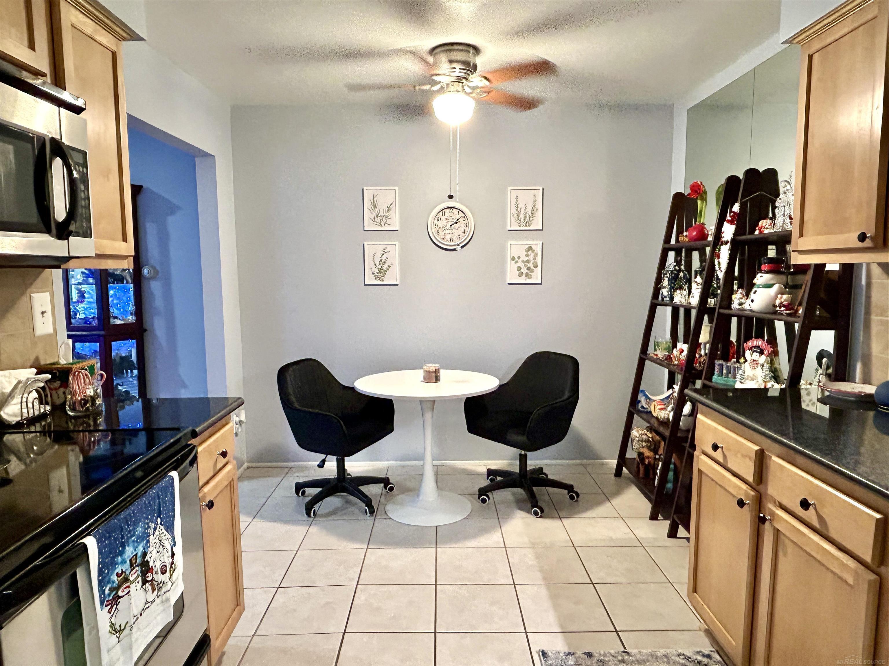 775 W Maple Road