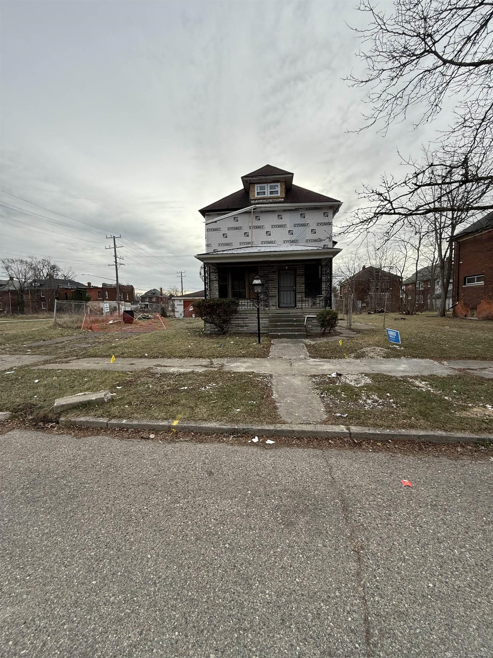 3215 Columbus Street
