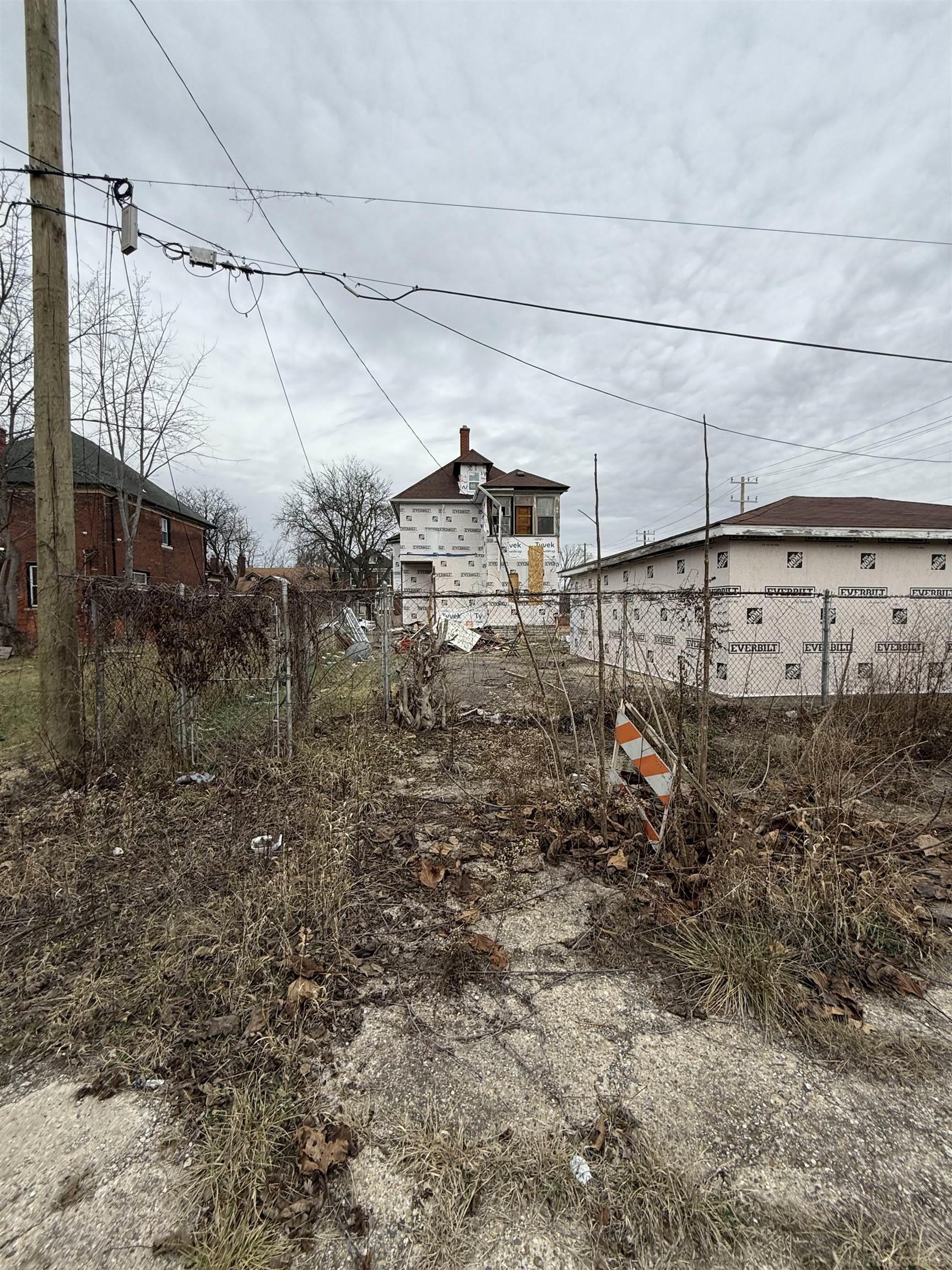 3215 Columbus Street