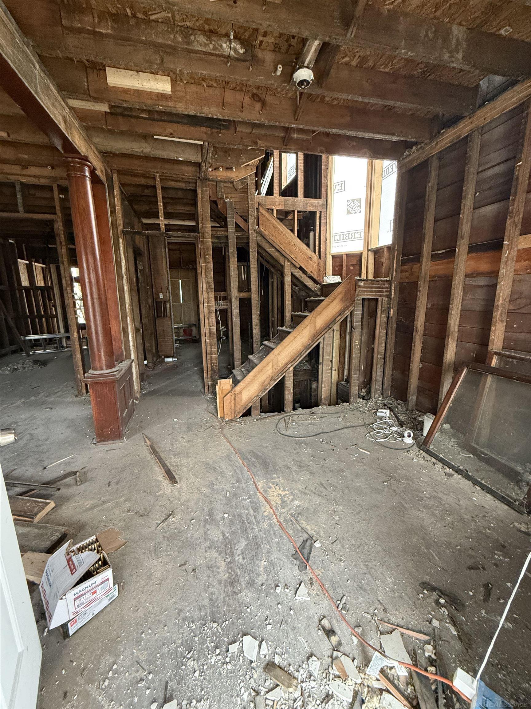 3215 Columbus Street