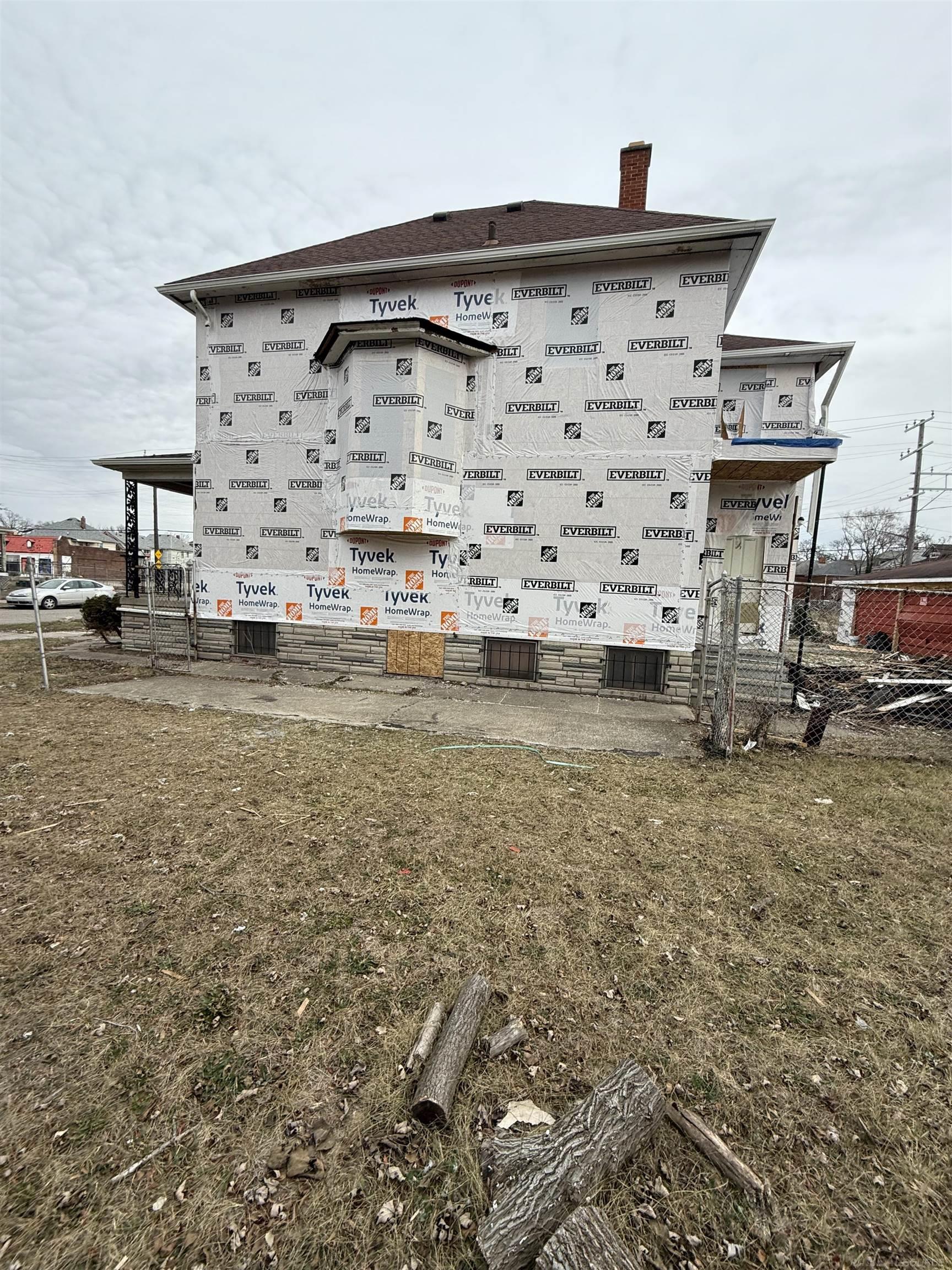 3215 Columbus Street