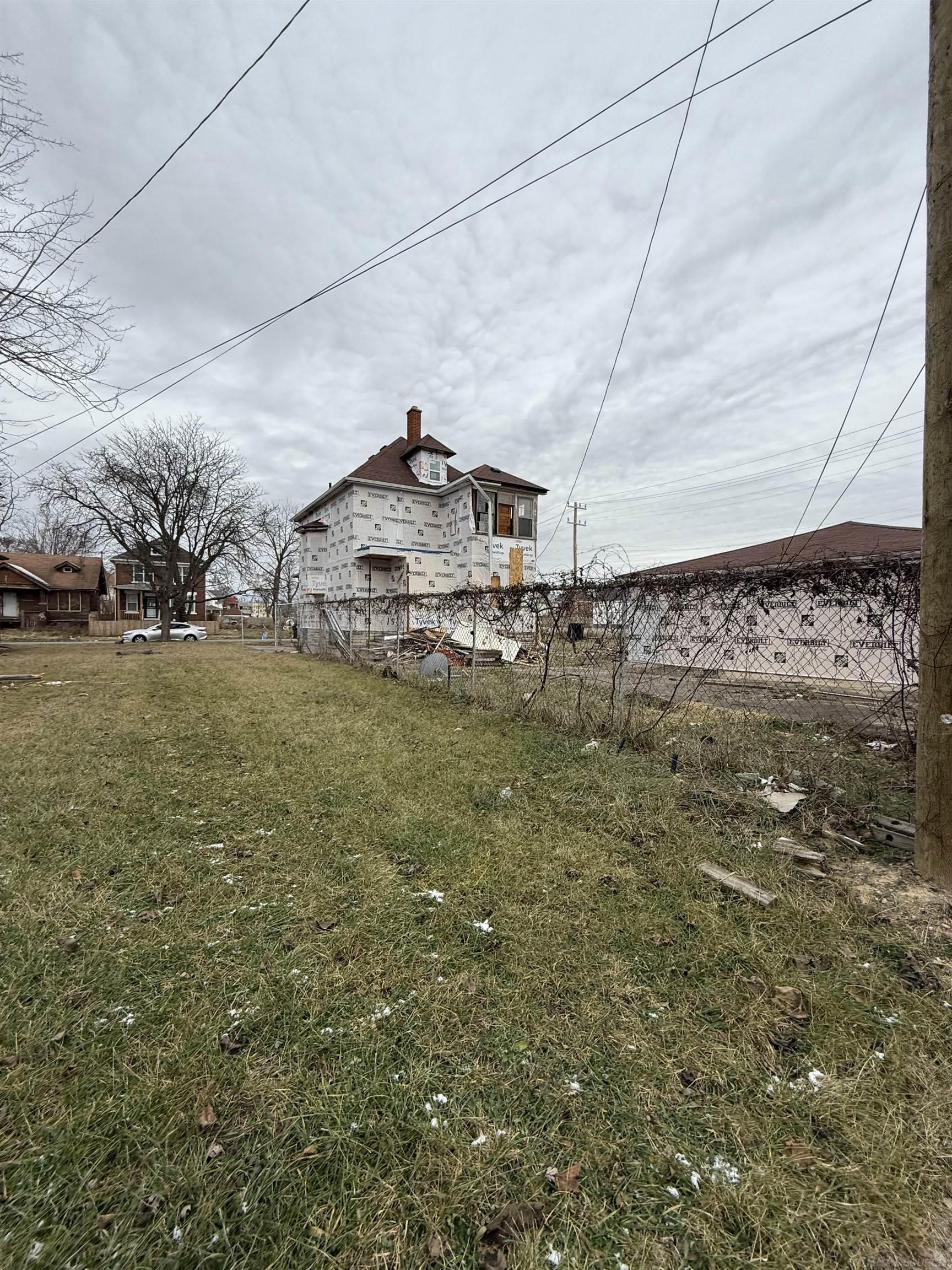 3215 Columbus Street