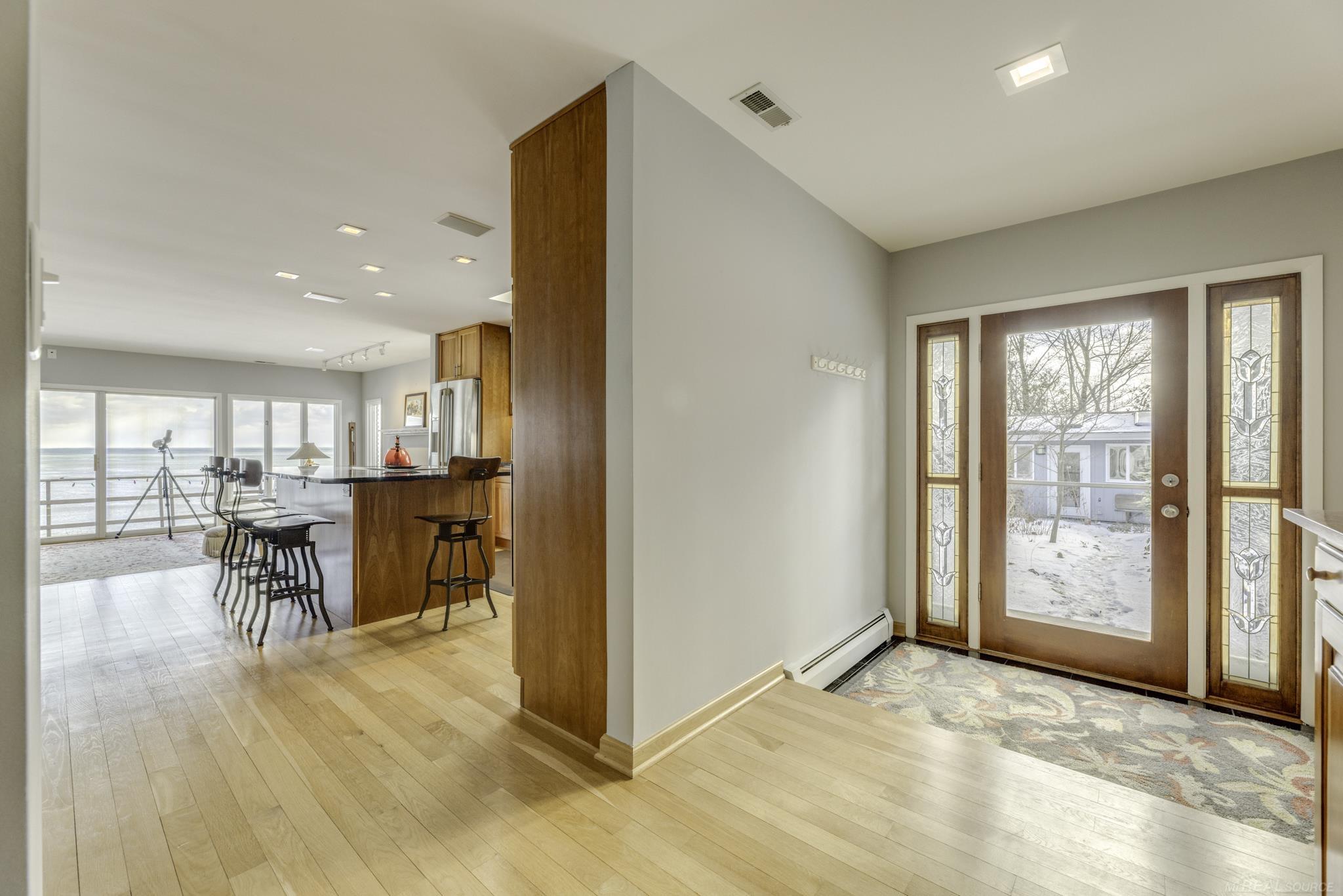841 S Lakeshore Road