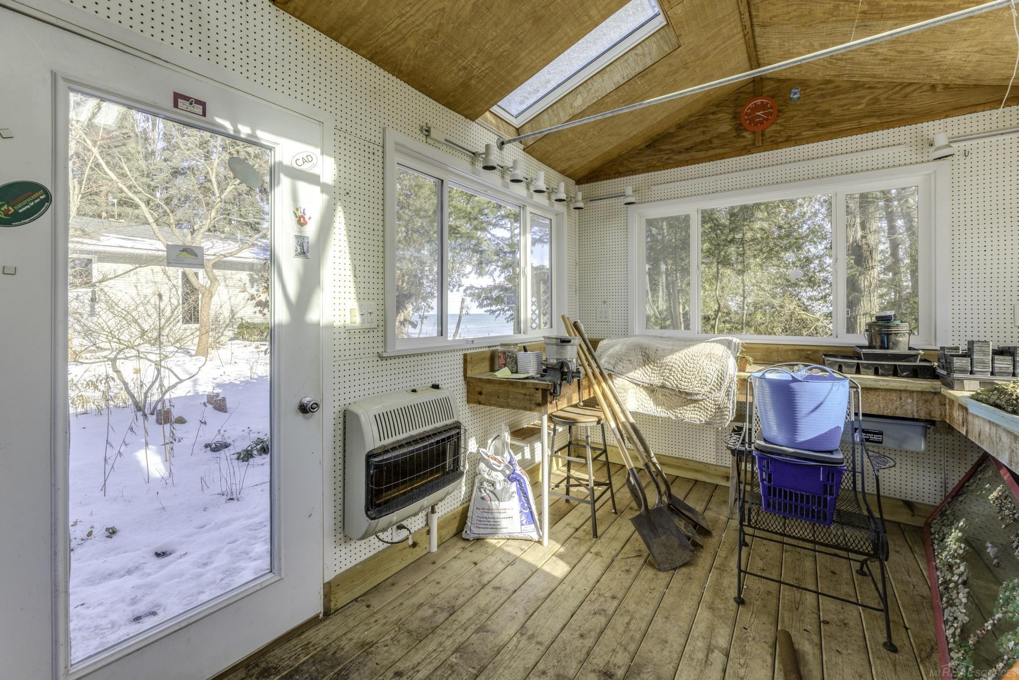 841 S Lakeshore Road