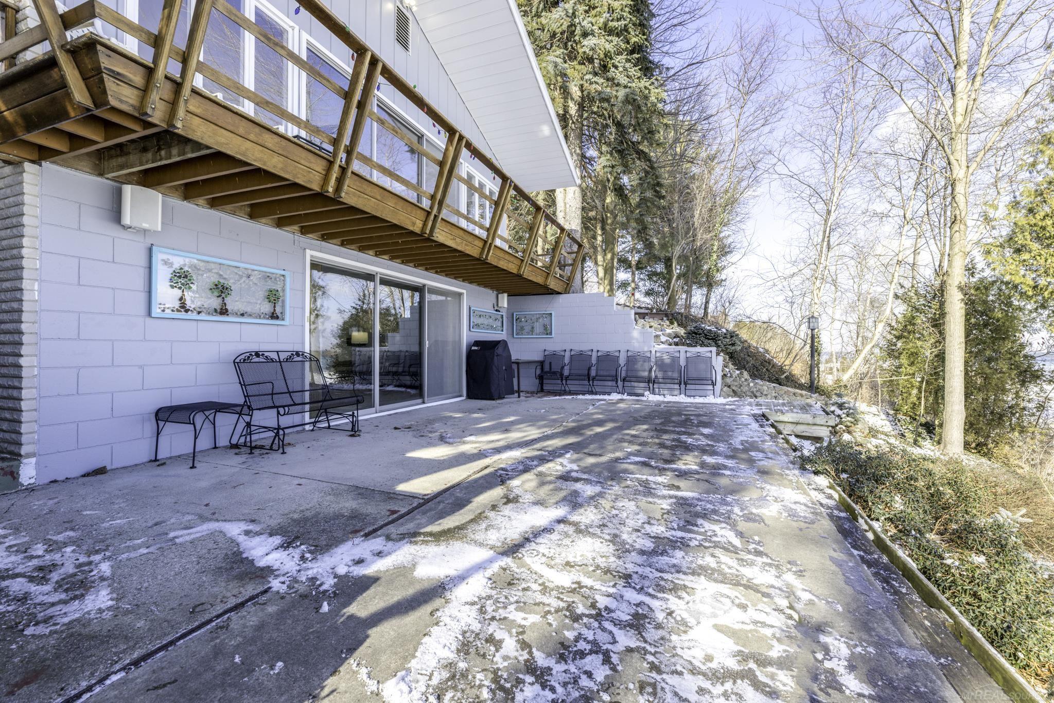 841 S Lakeshore Road