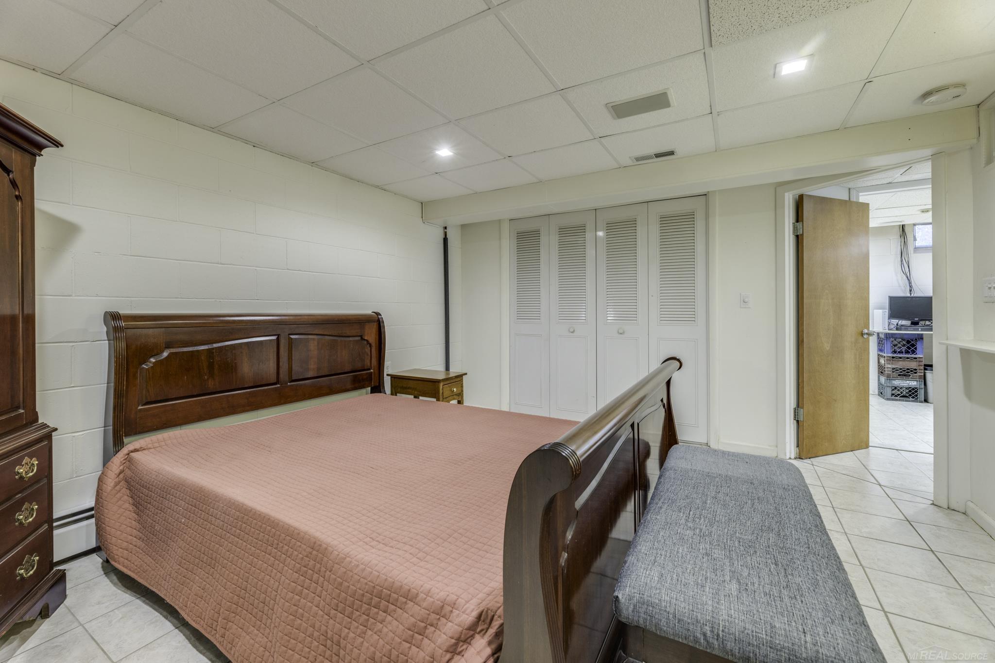841 S Lakeshore Road