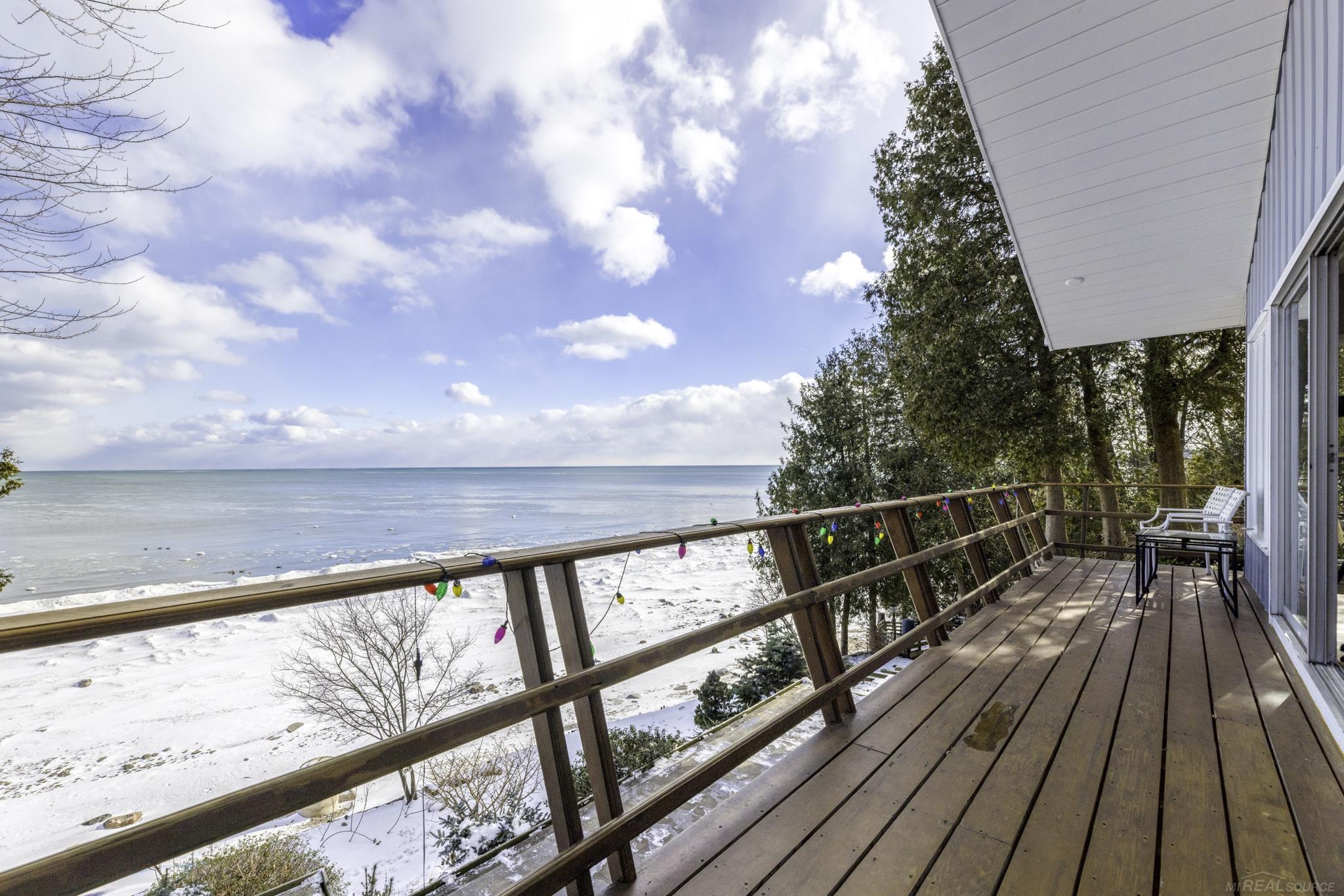 841 S Lakeshore Road