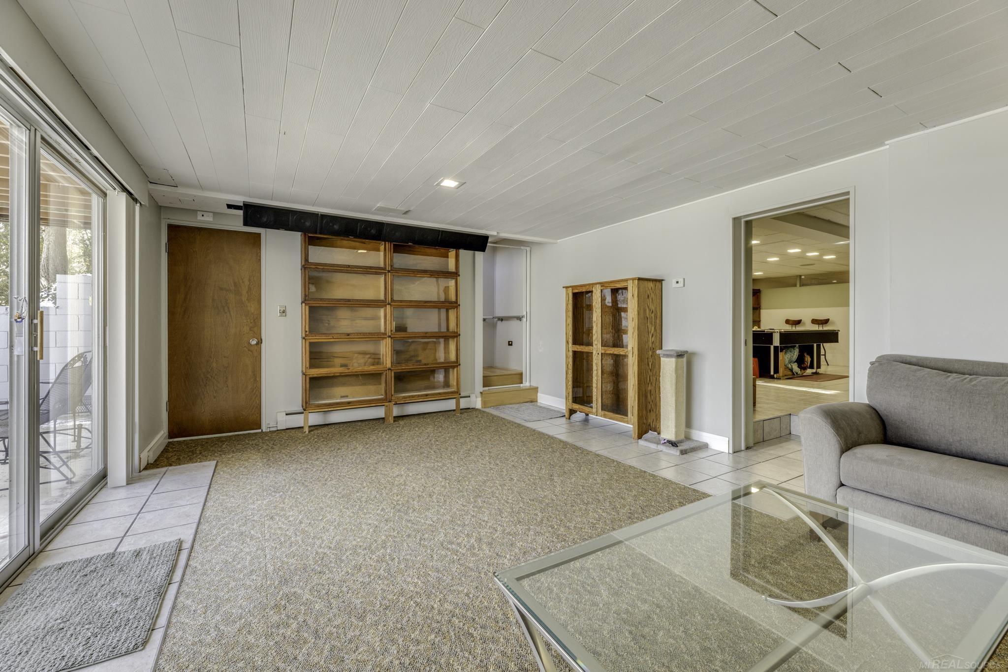 841 S Lakeshore Road