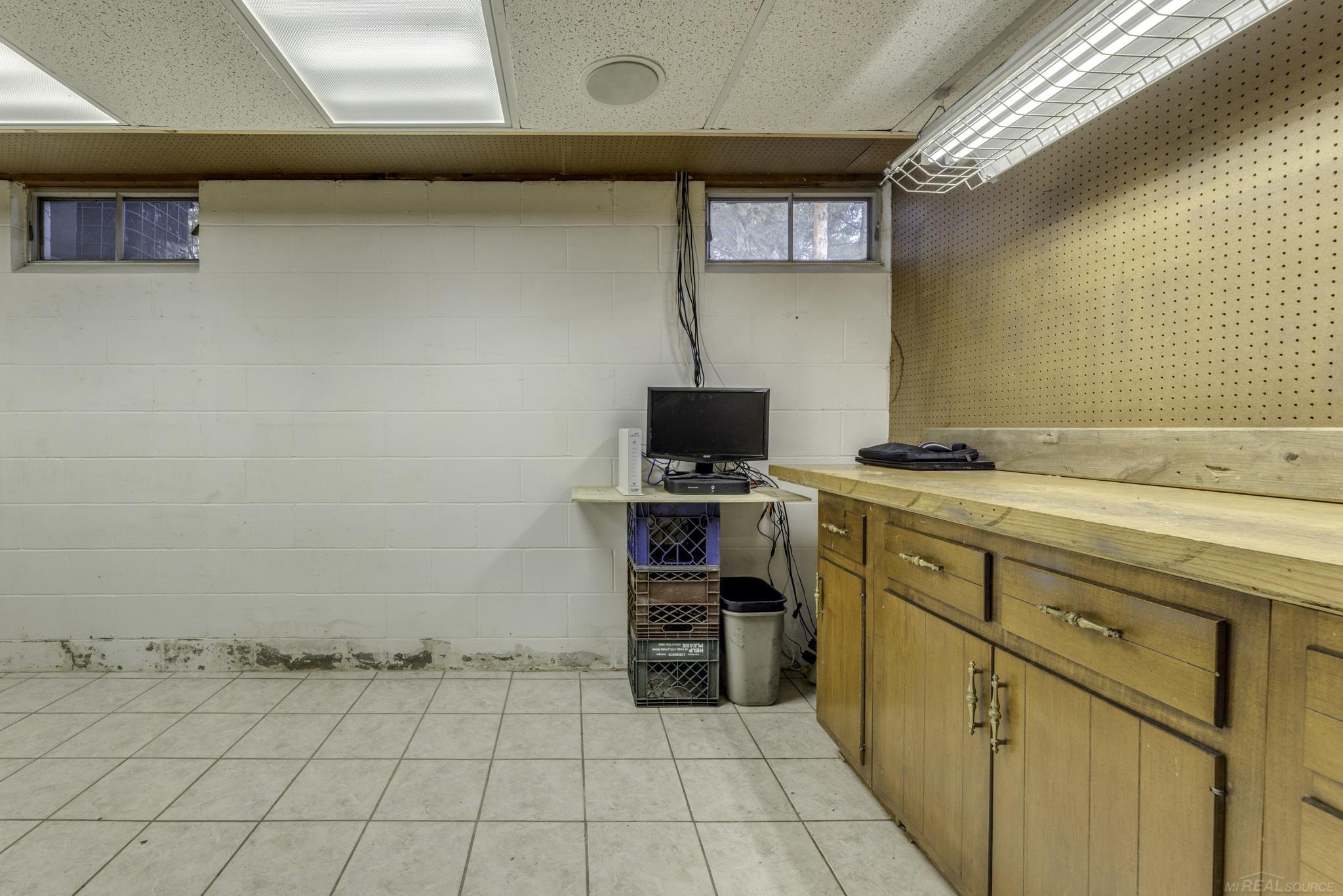 841 S Lakeshore Road