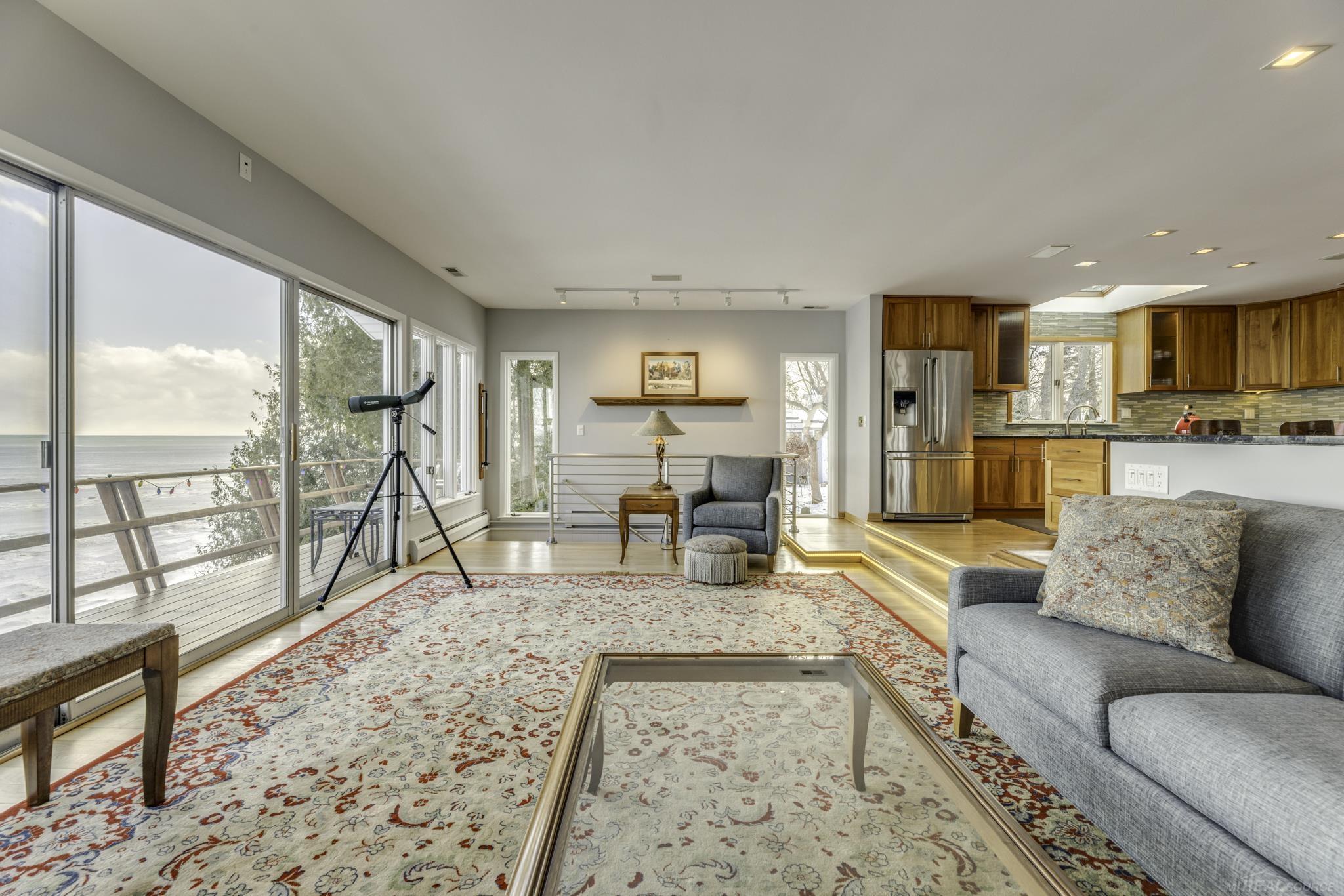 841 S Lakeshore Road