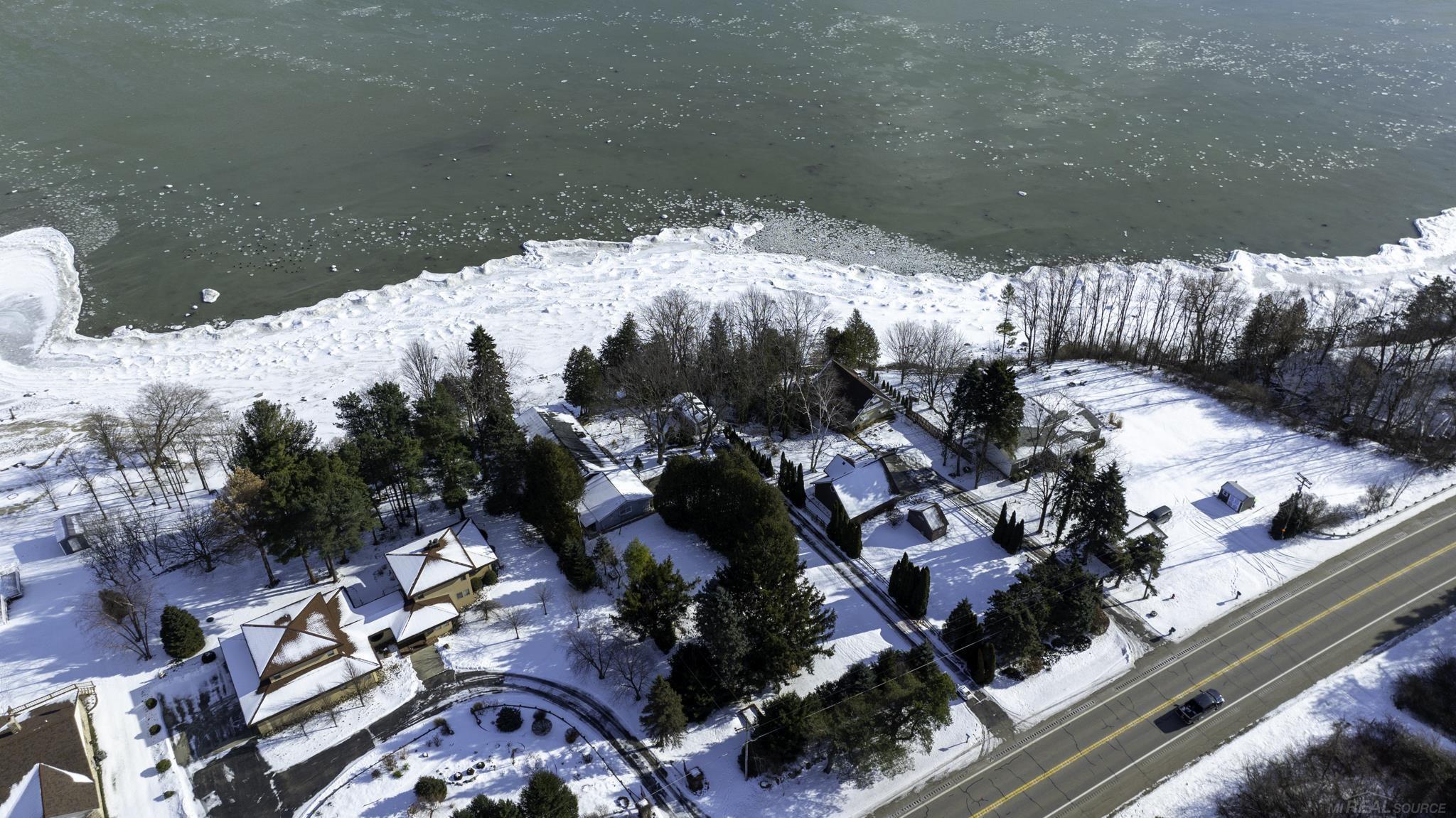 841 S Lakeshore Road