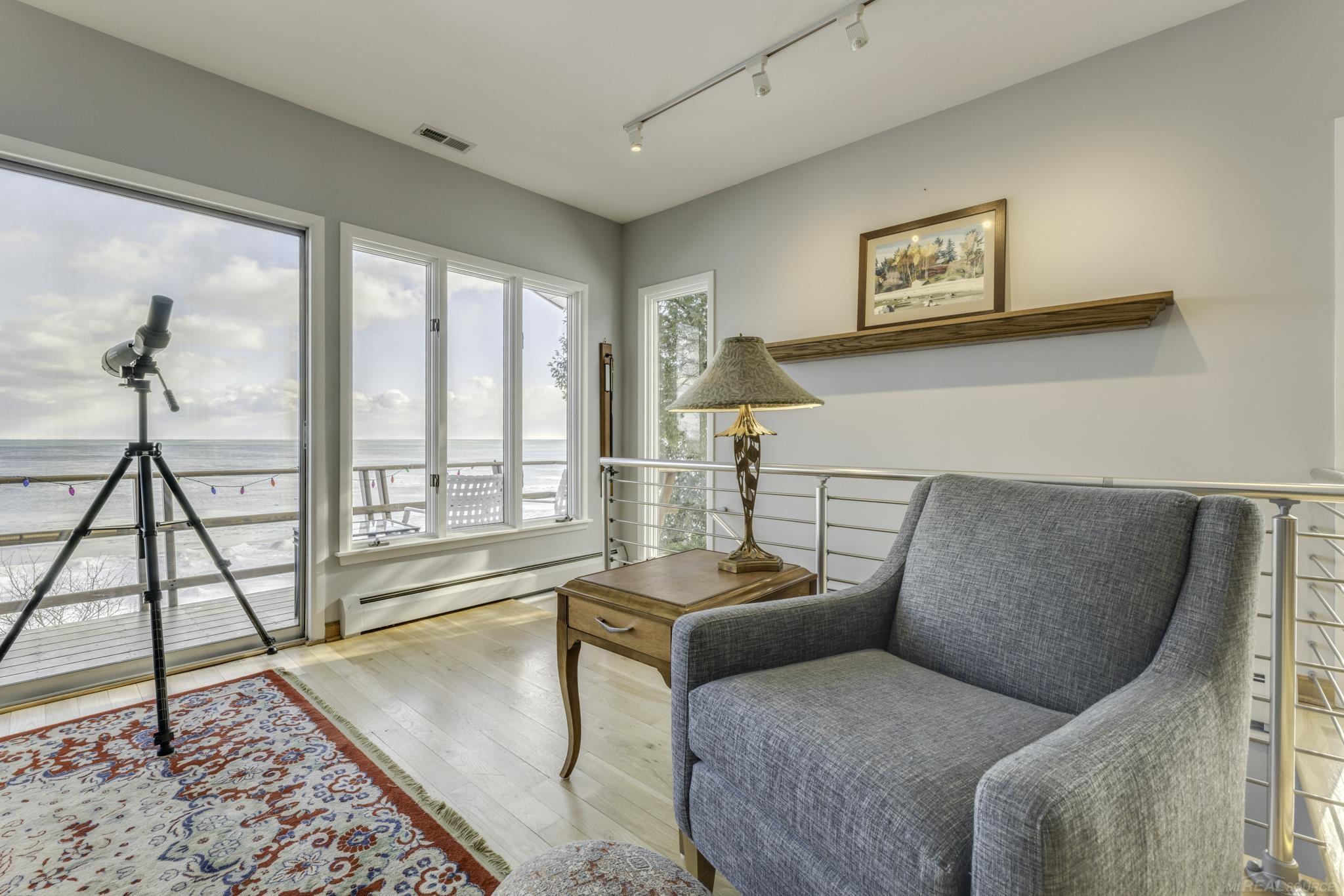 841 S Lakeshore Road