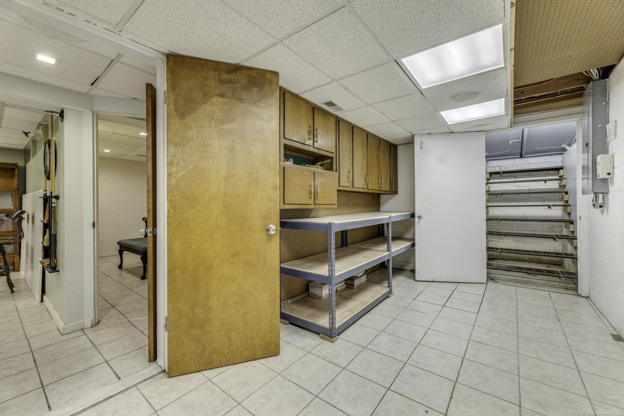 841 S Lakeshore Road