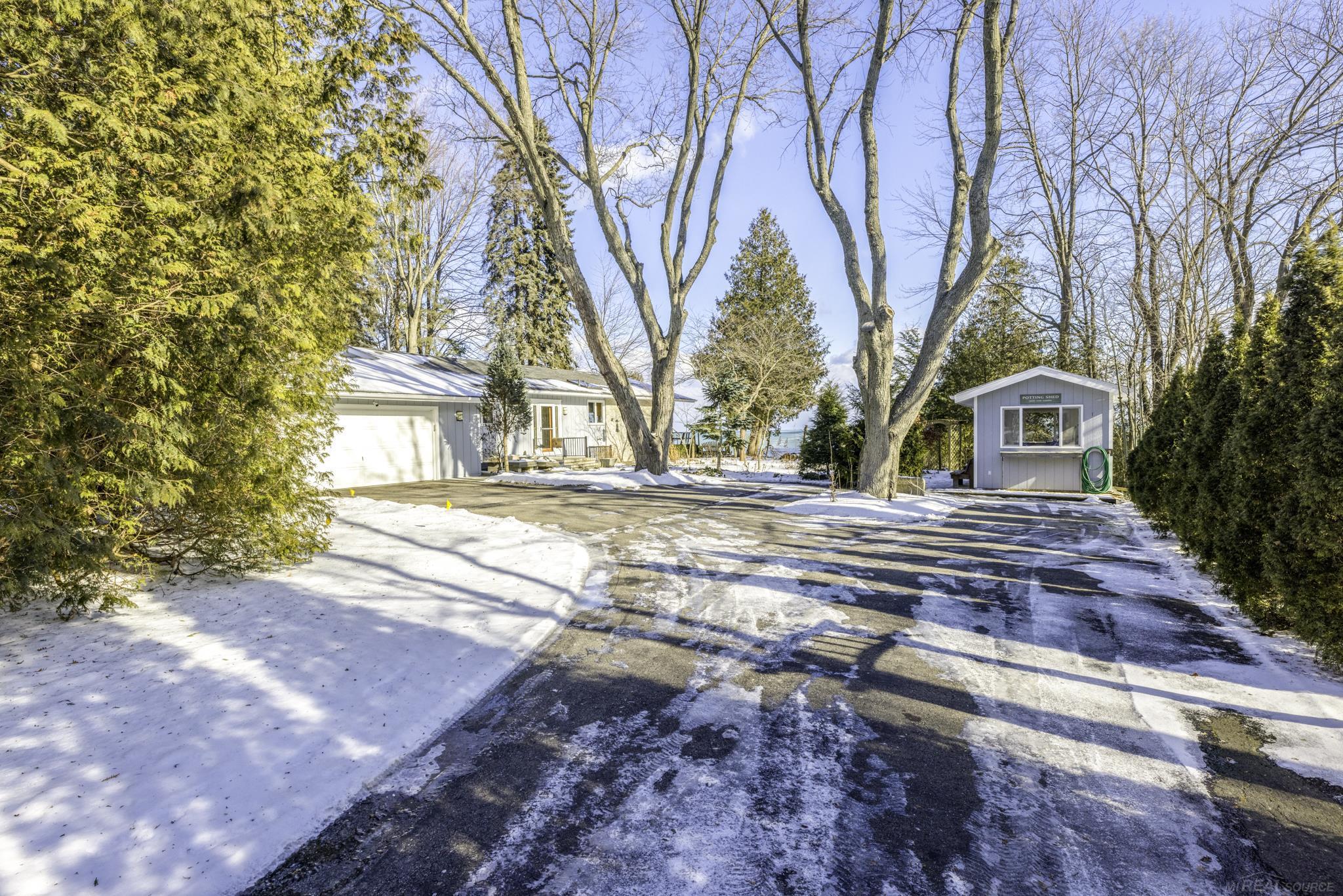 841 S Lakeshore Road