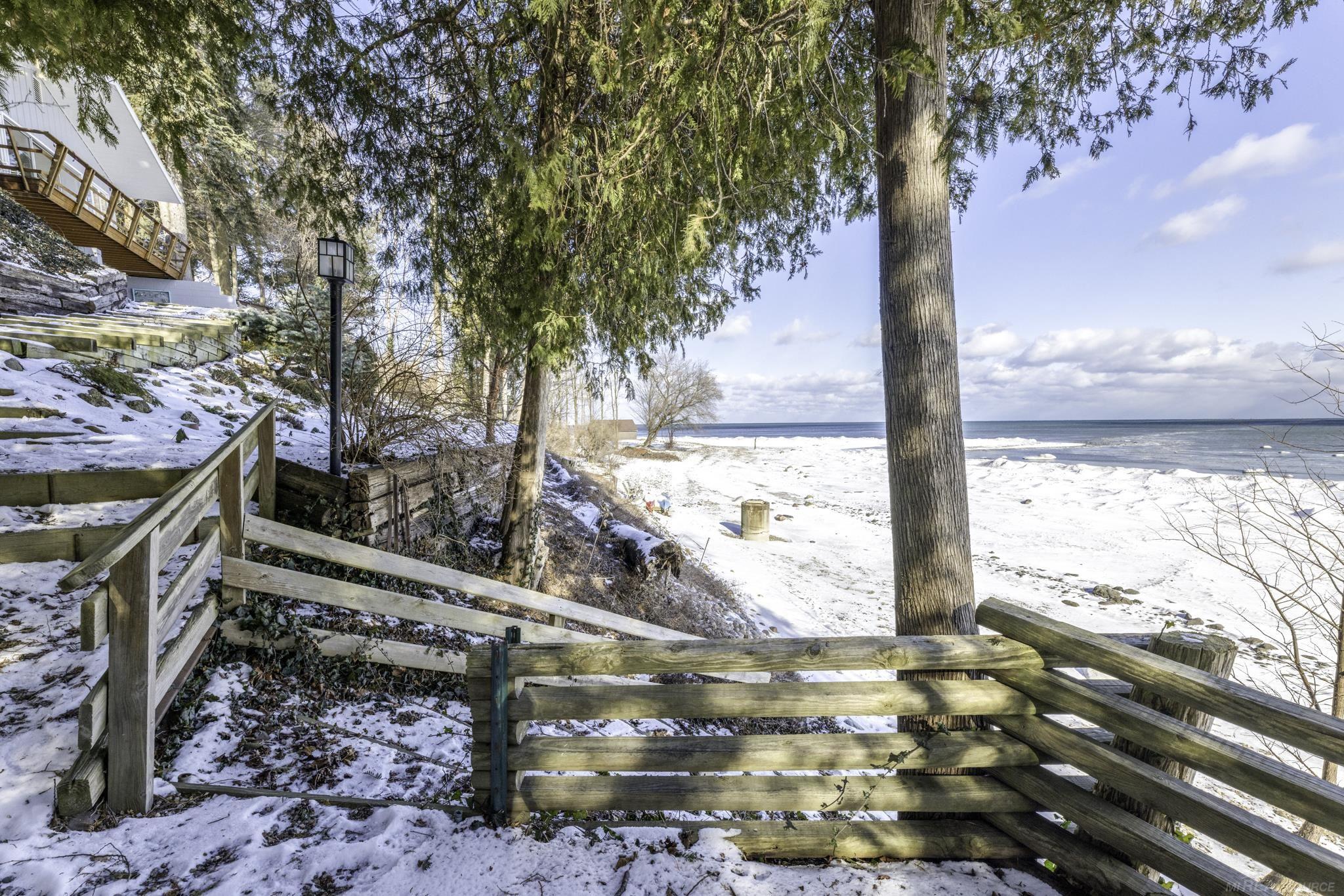 841 S Lakeshore Road